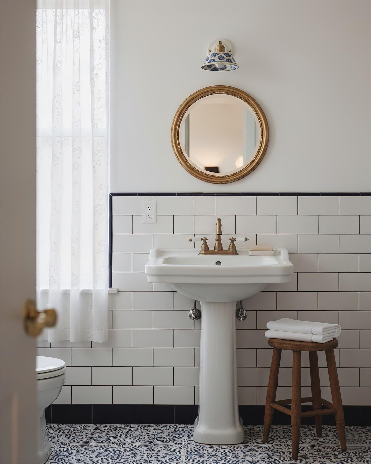 Kaivel Wall Light