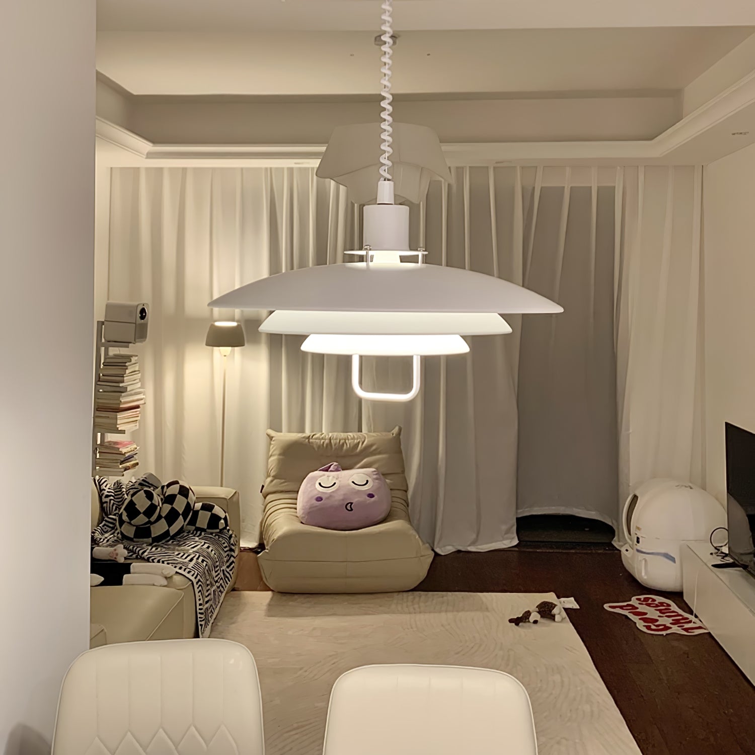 Poulives Pendant Light