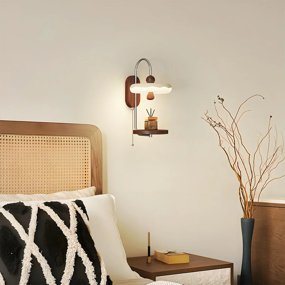 Zelani Wall Light