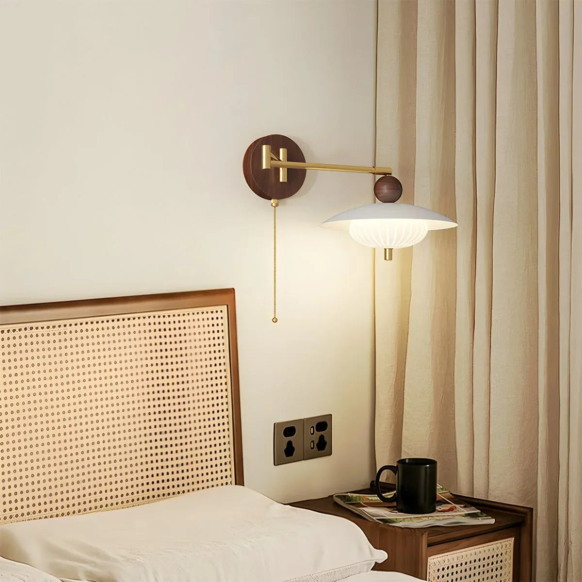 Doleni Wall Light