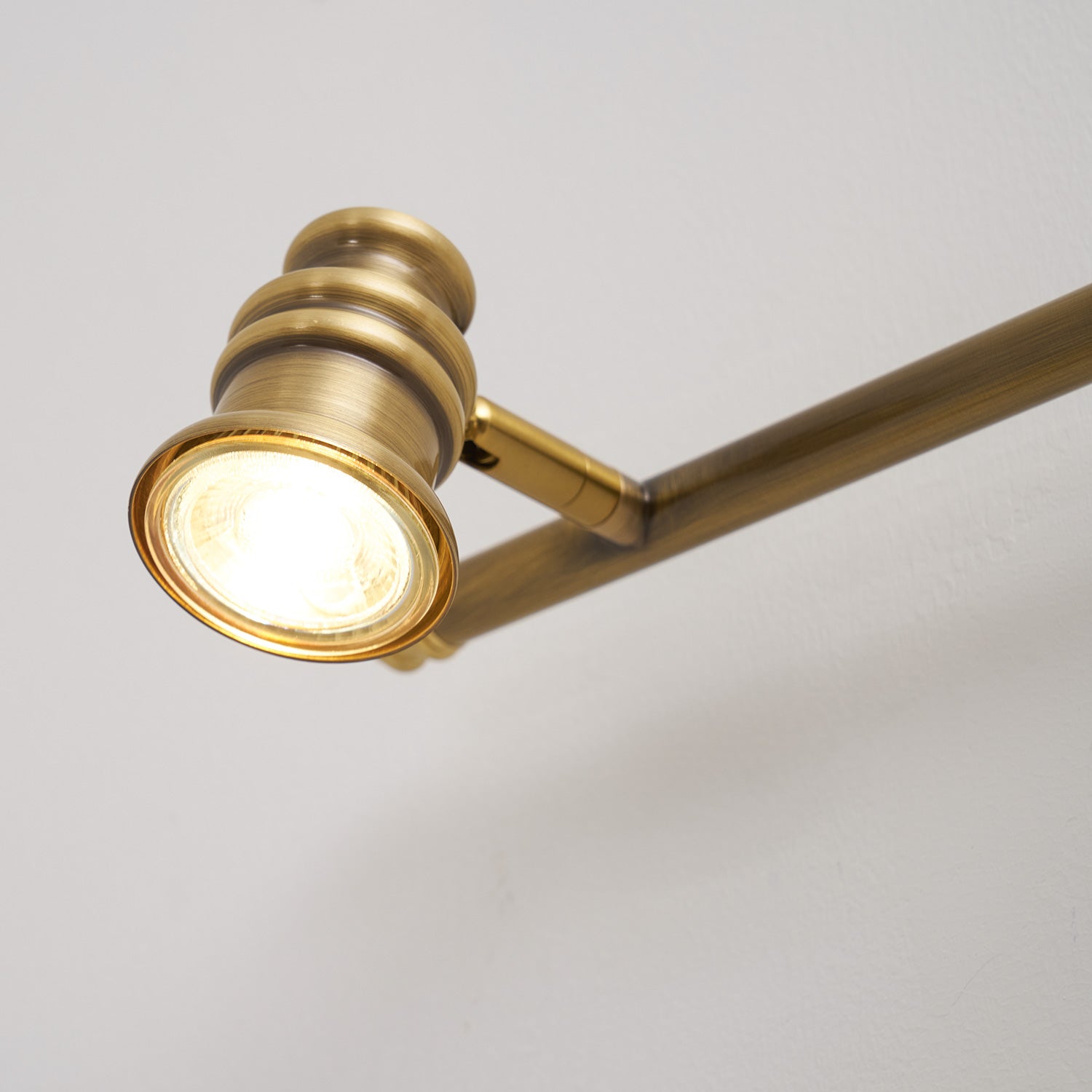Zewell Linear Wall Light