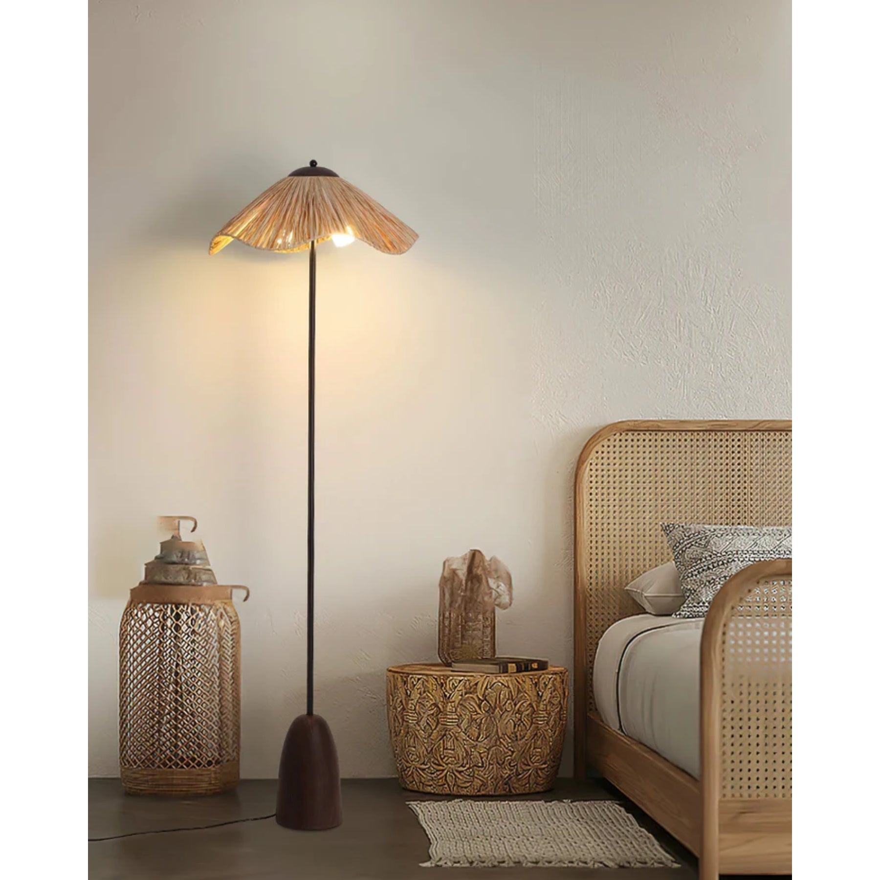 Zorquen Floor Lamp