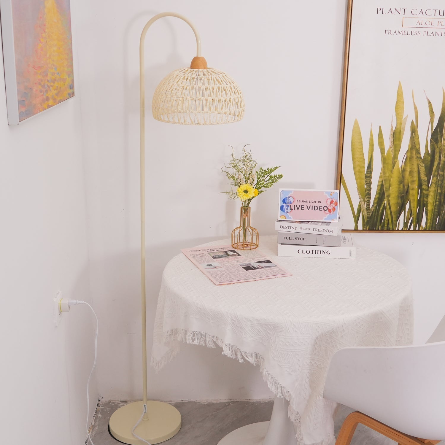 Clovor Floor Lamp