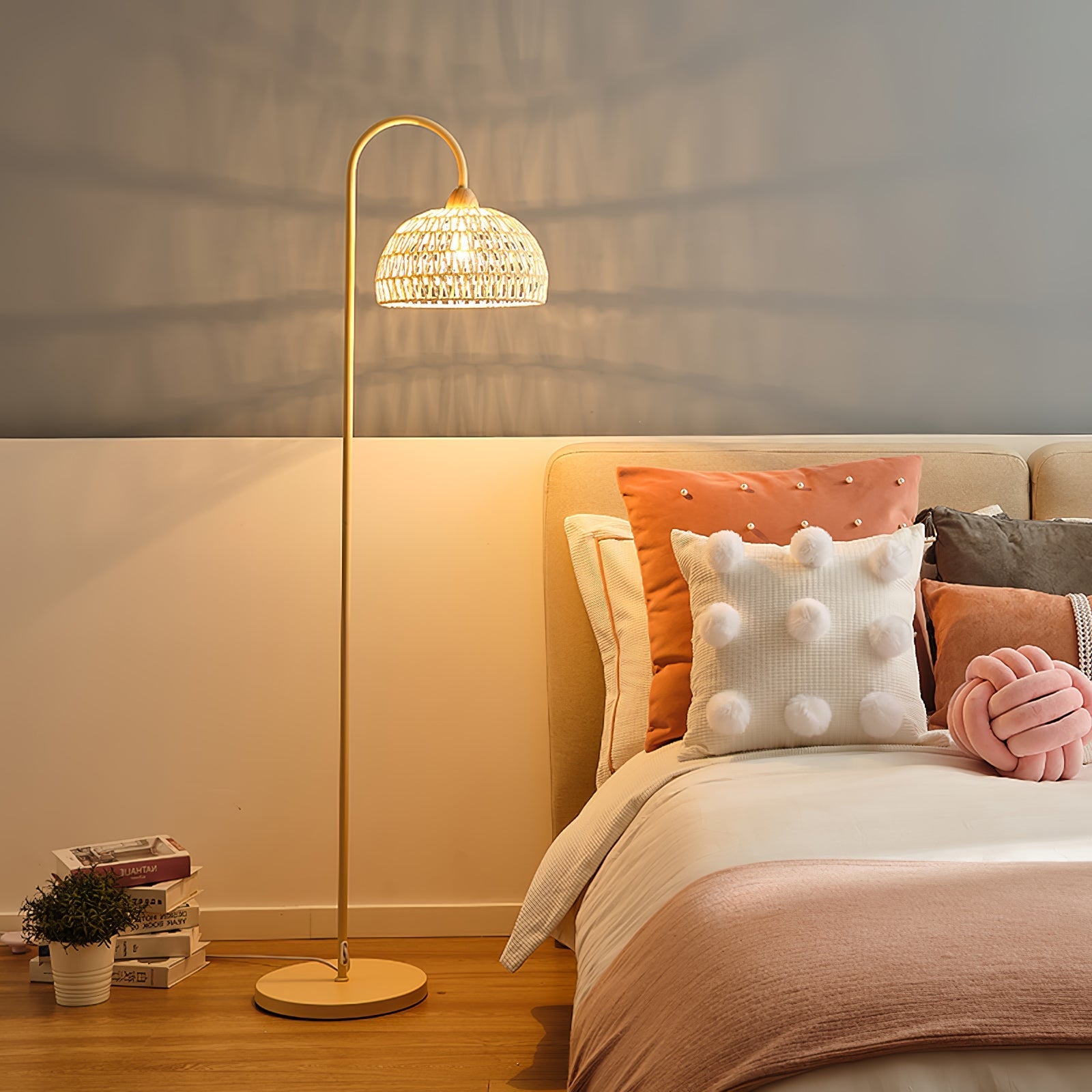Clovor Floor Lamp