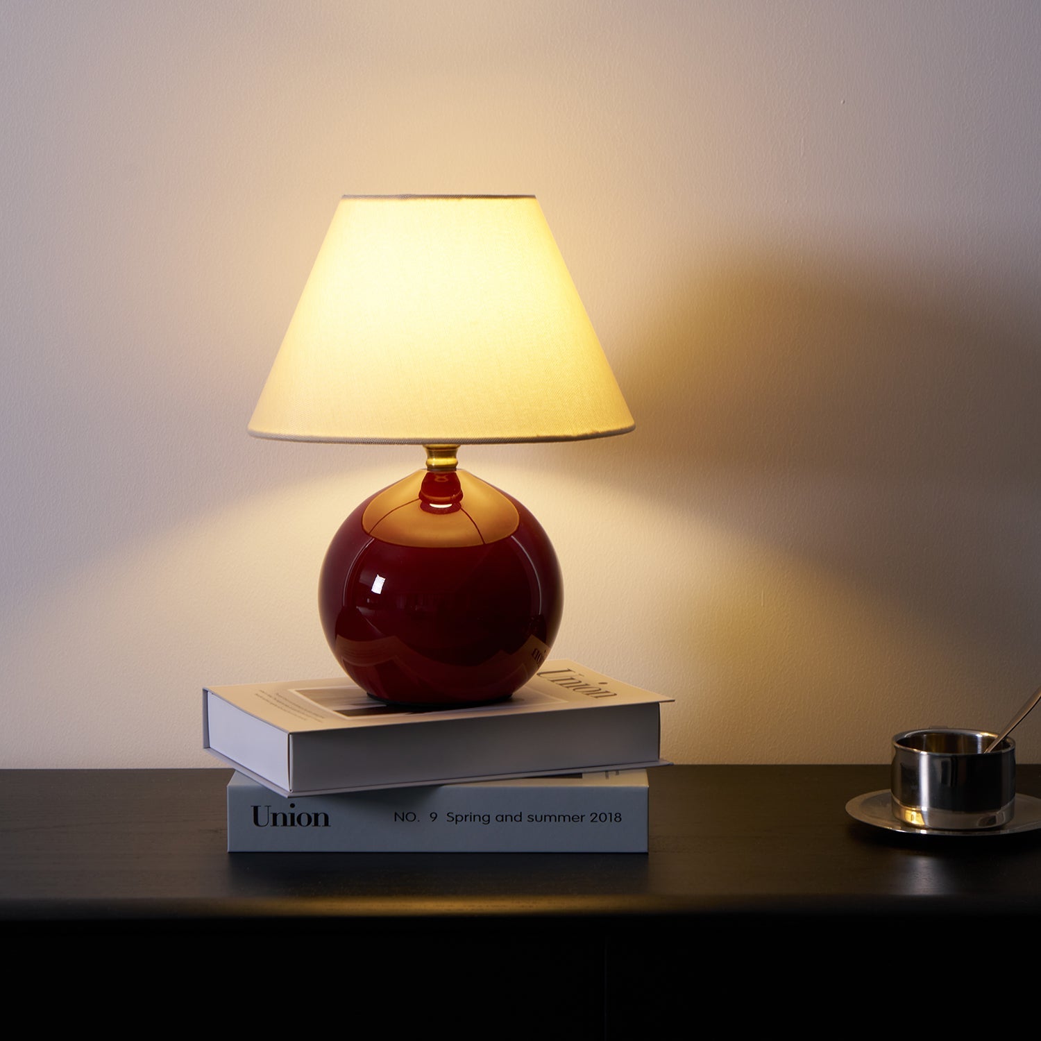 Qivana Table Lamp