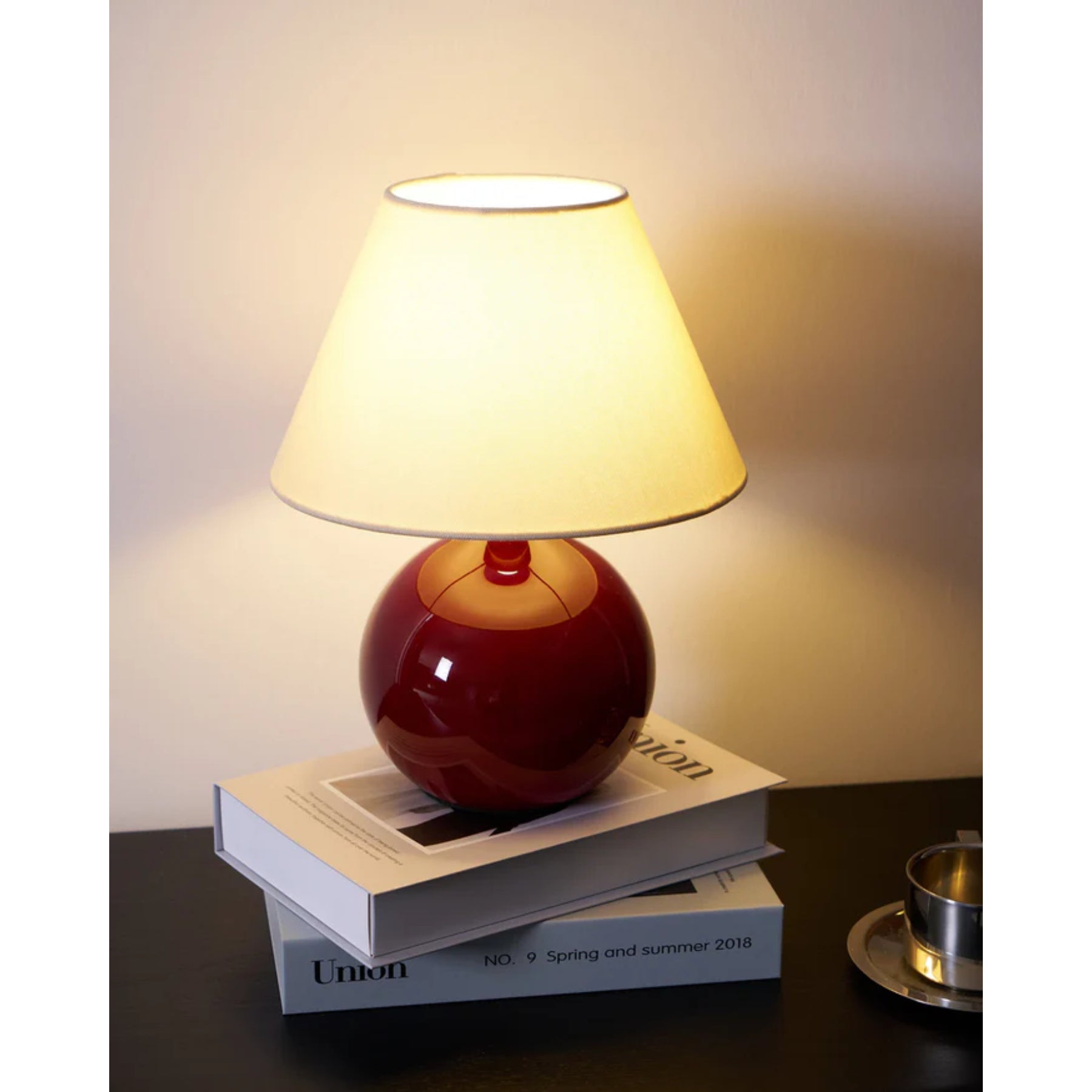Qivana Table Lamp