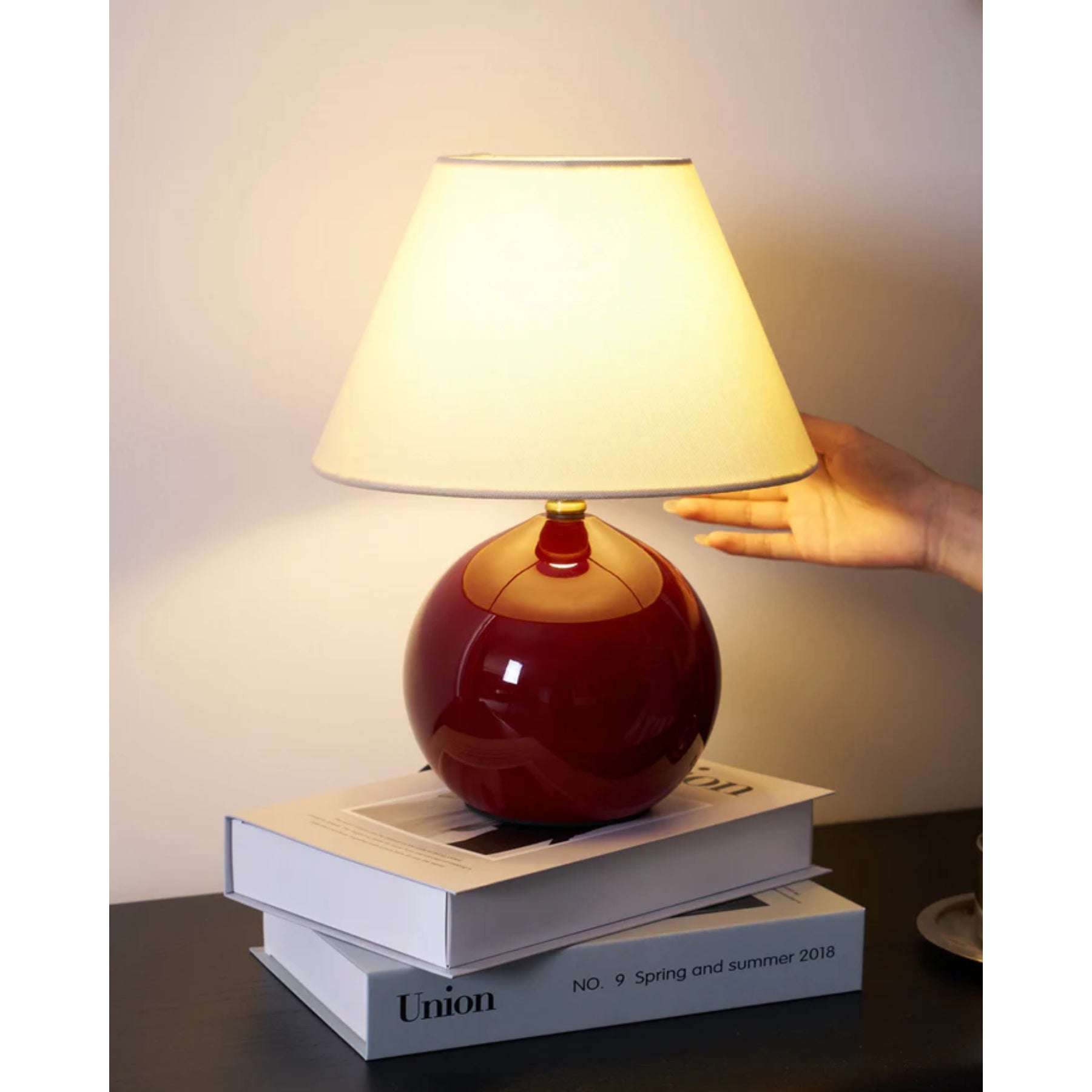 Qivana Table Lamp