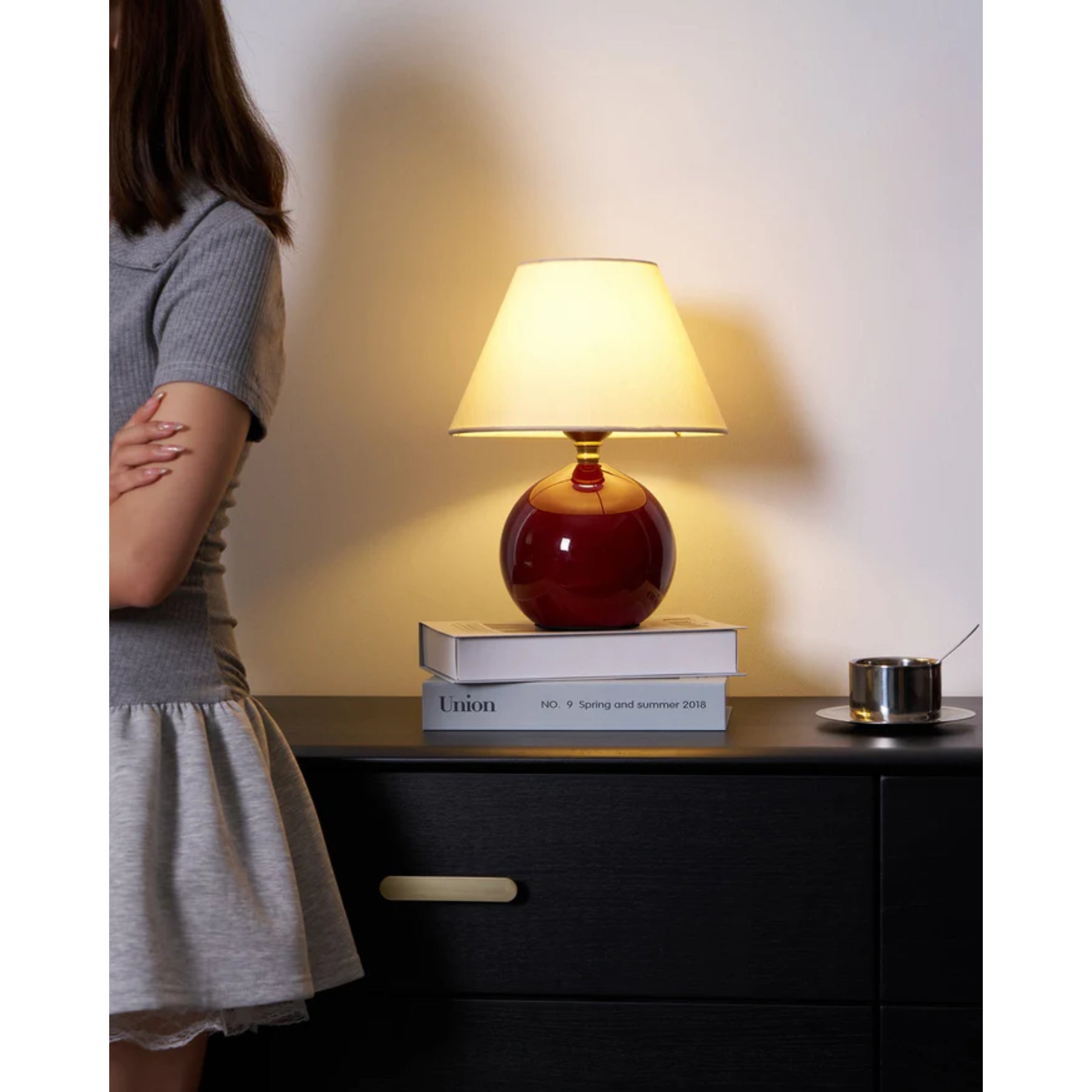 Qivana Table Lamp