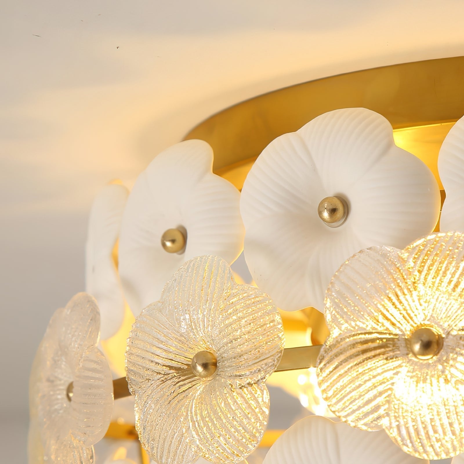 Regi Flower Ceiling Light