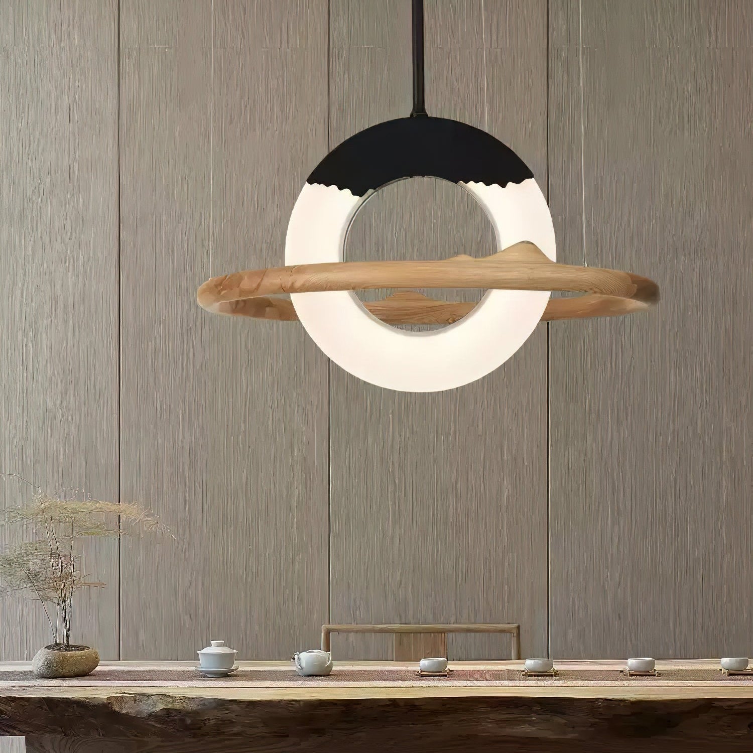 Raenifa Pendant Light