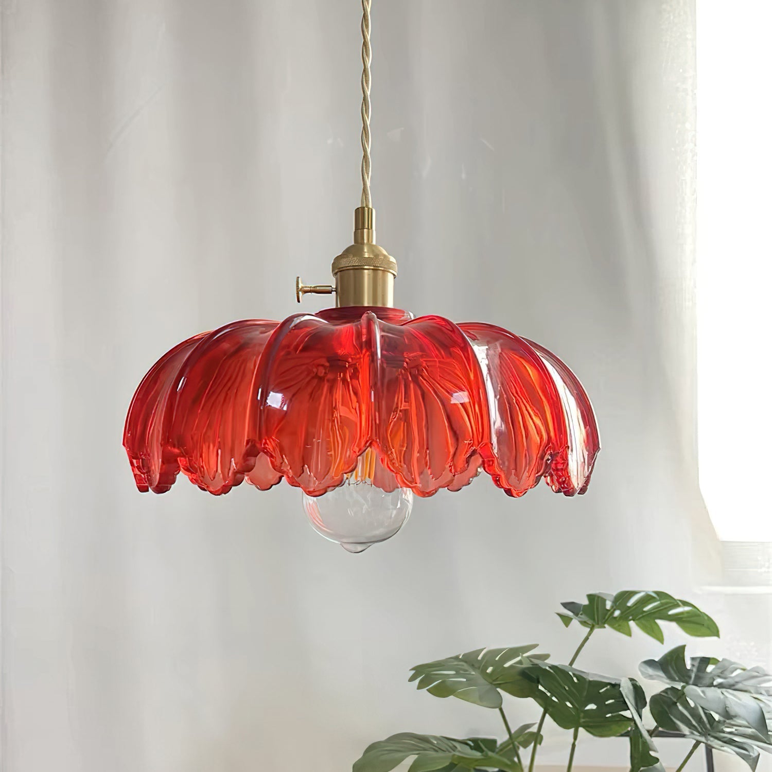 Morras Petal Pendant Light