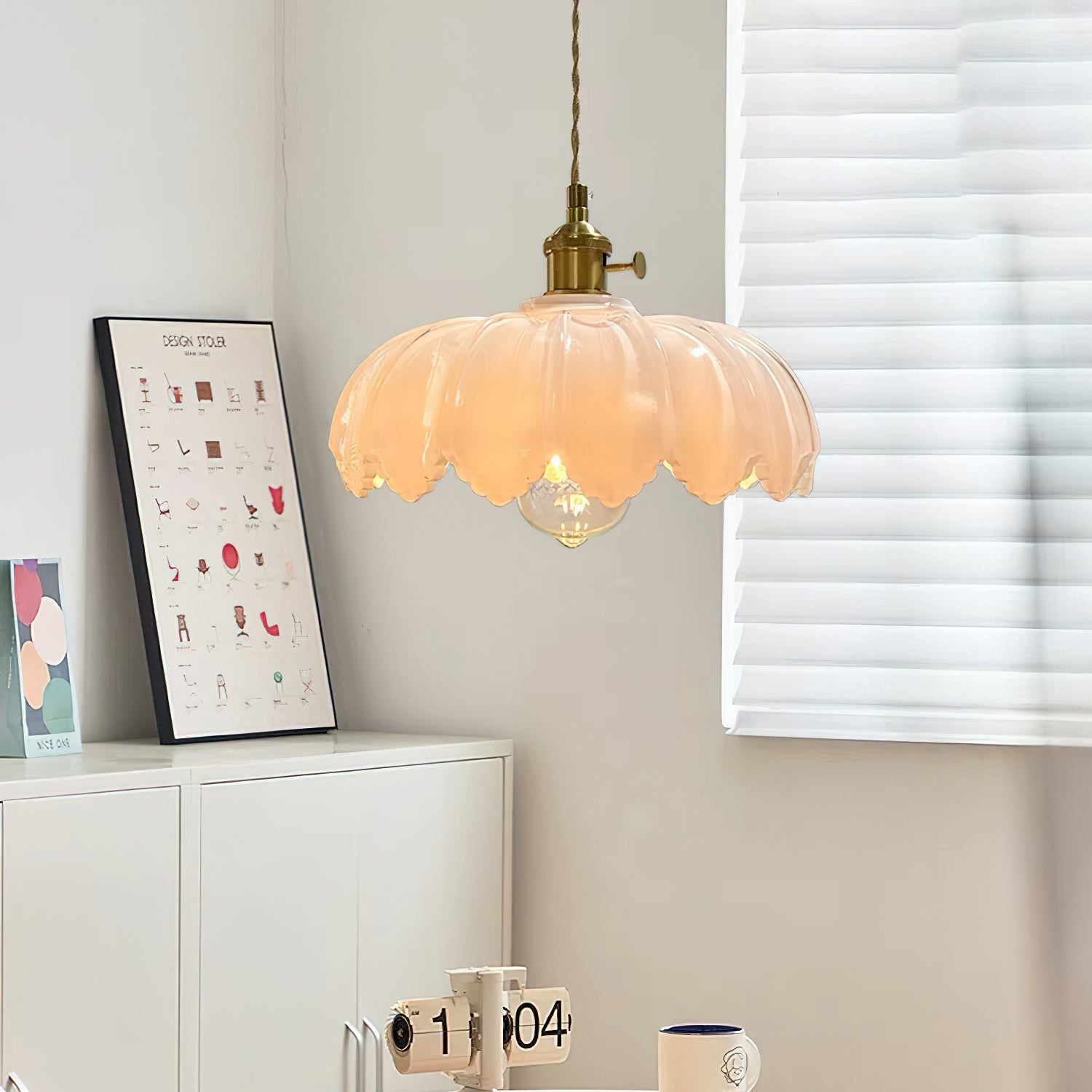 Morras Petal Pendant Light