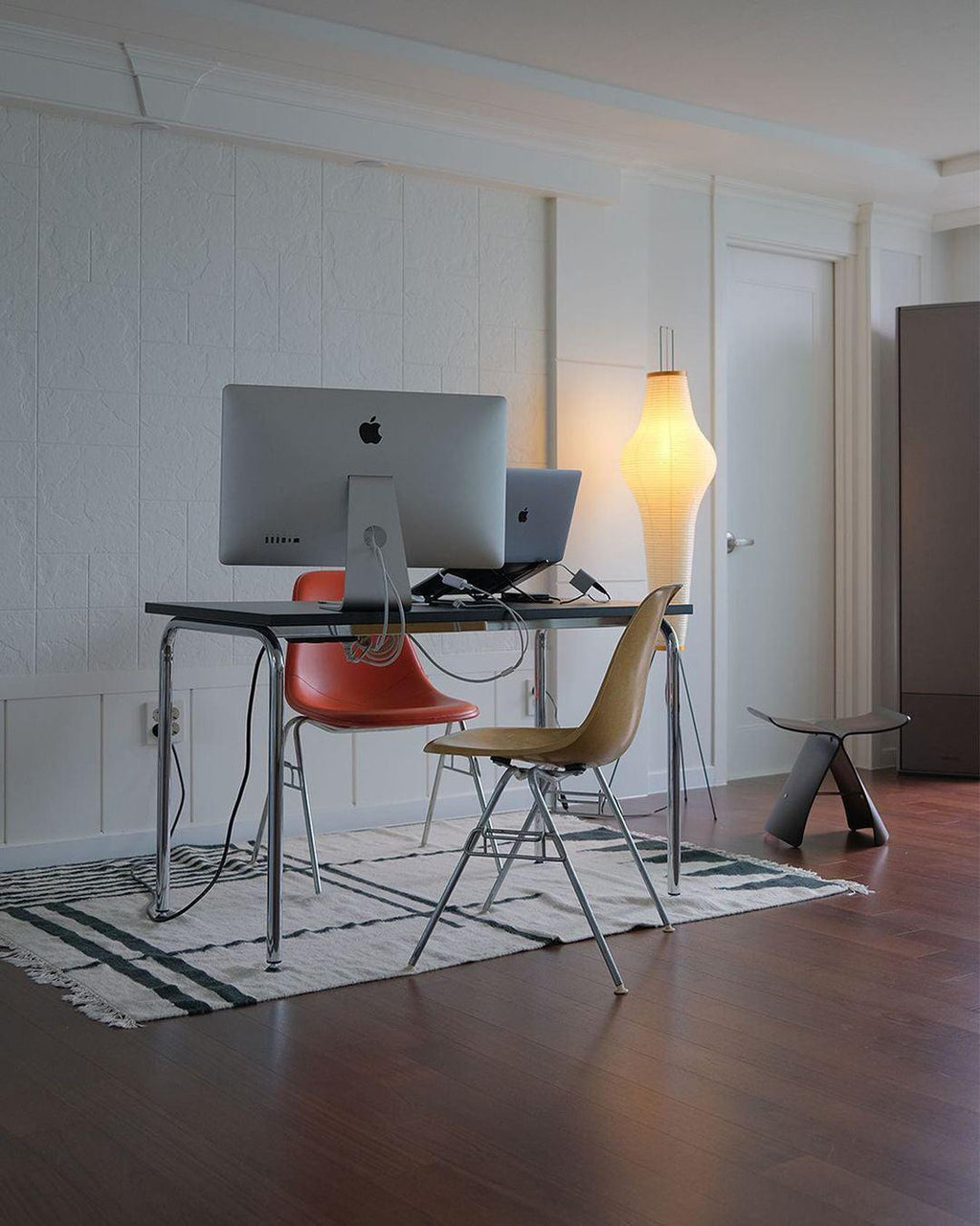 Yariaus Floor Lamp