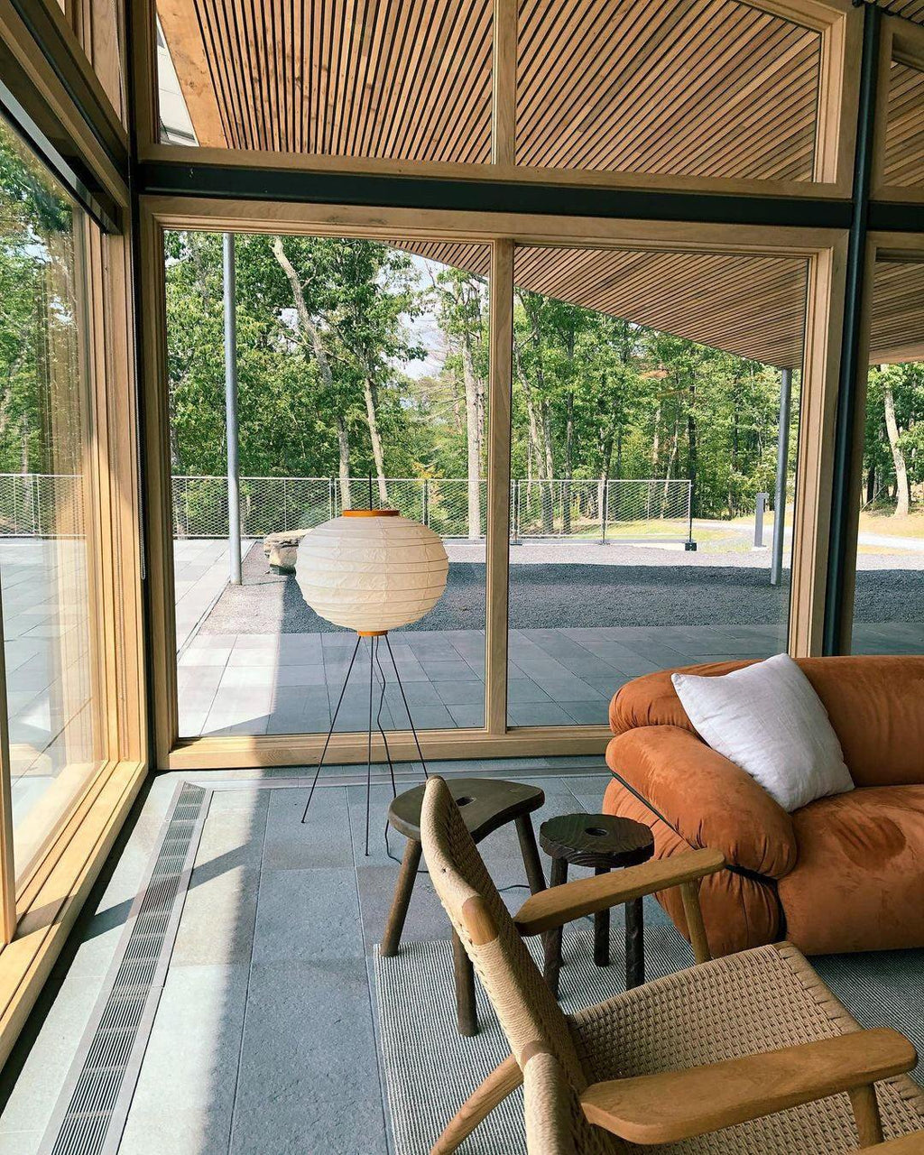 Yariaus Floor Lamp