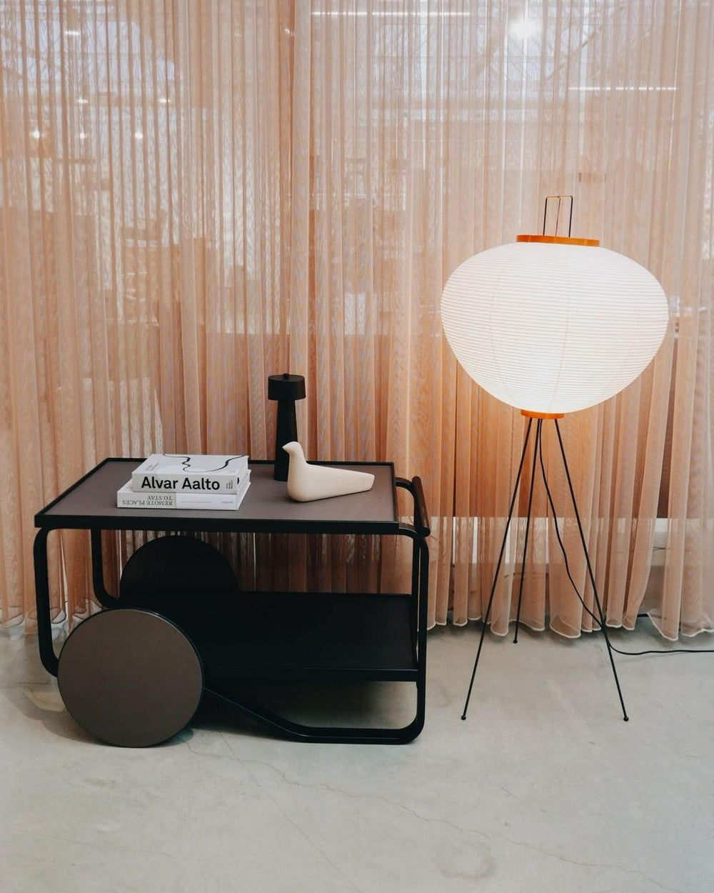 Yariaus Floor Lamp