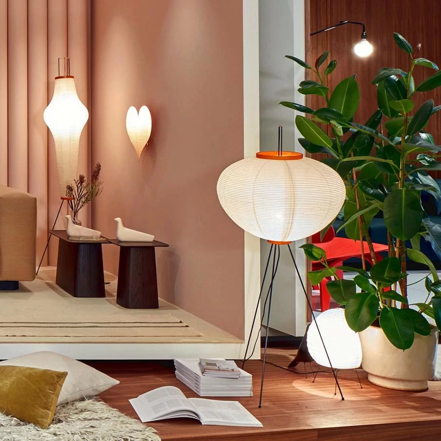 Yariaus Floor Lamp