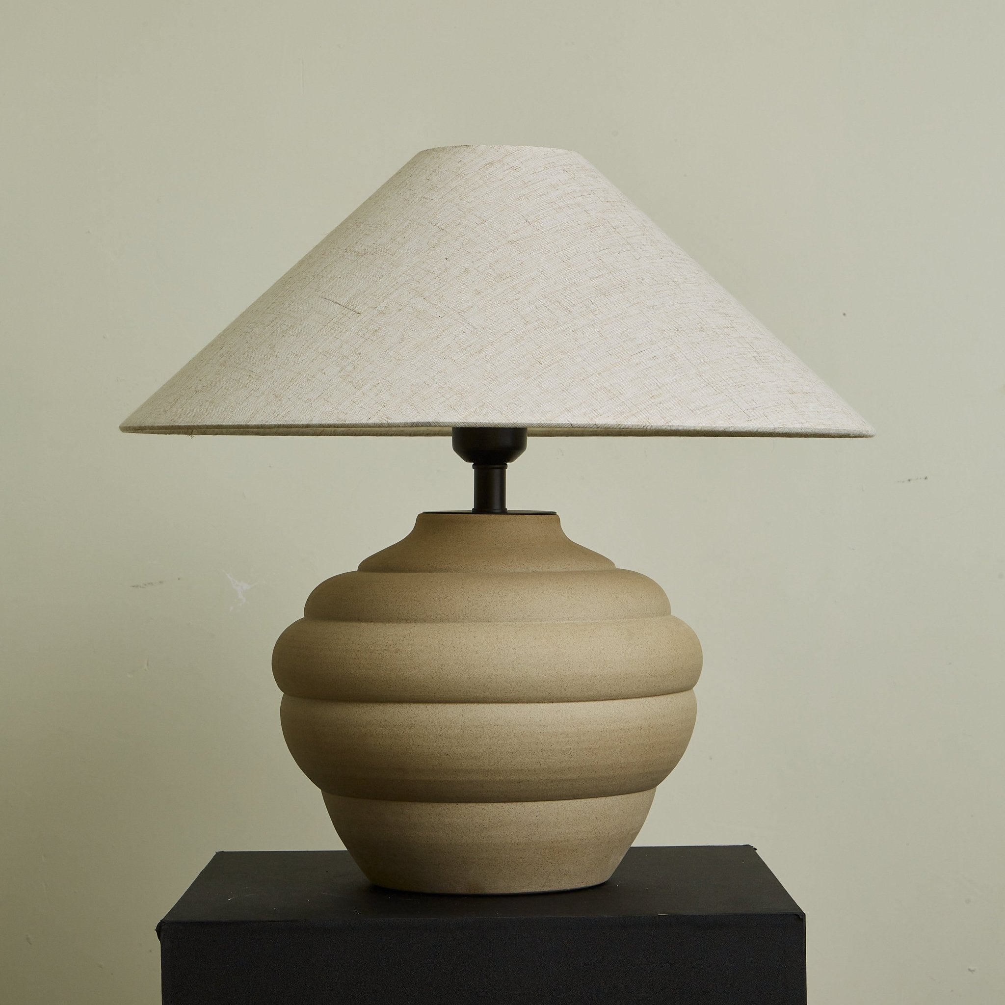 Clasmo Table Lamp