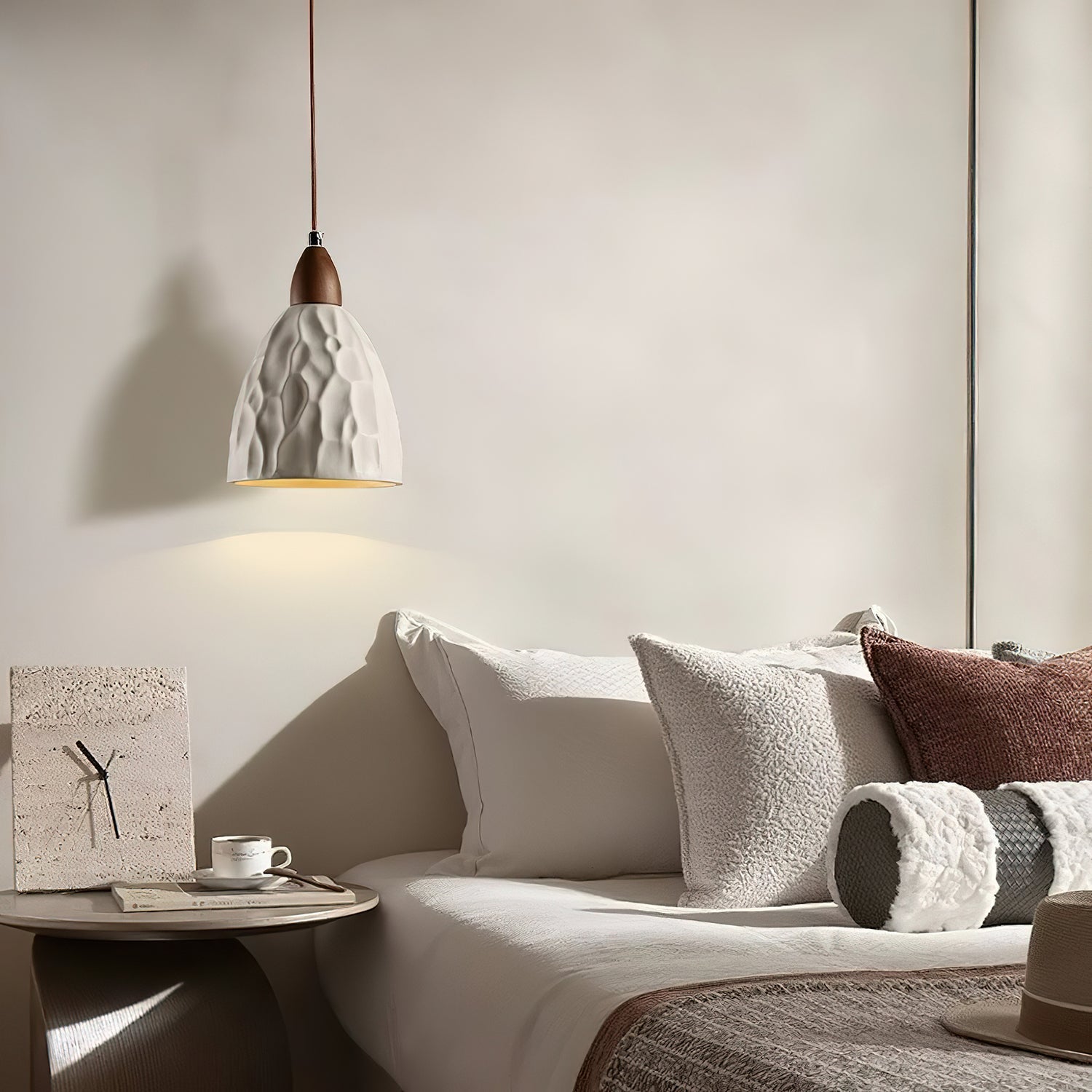 Robusca Pendant Light