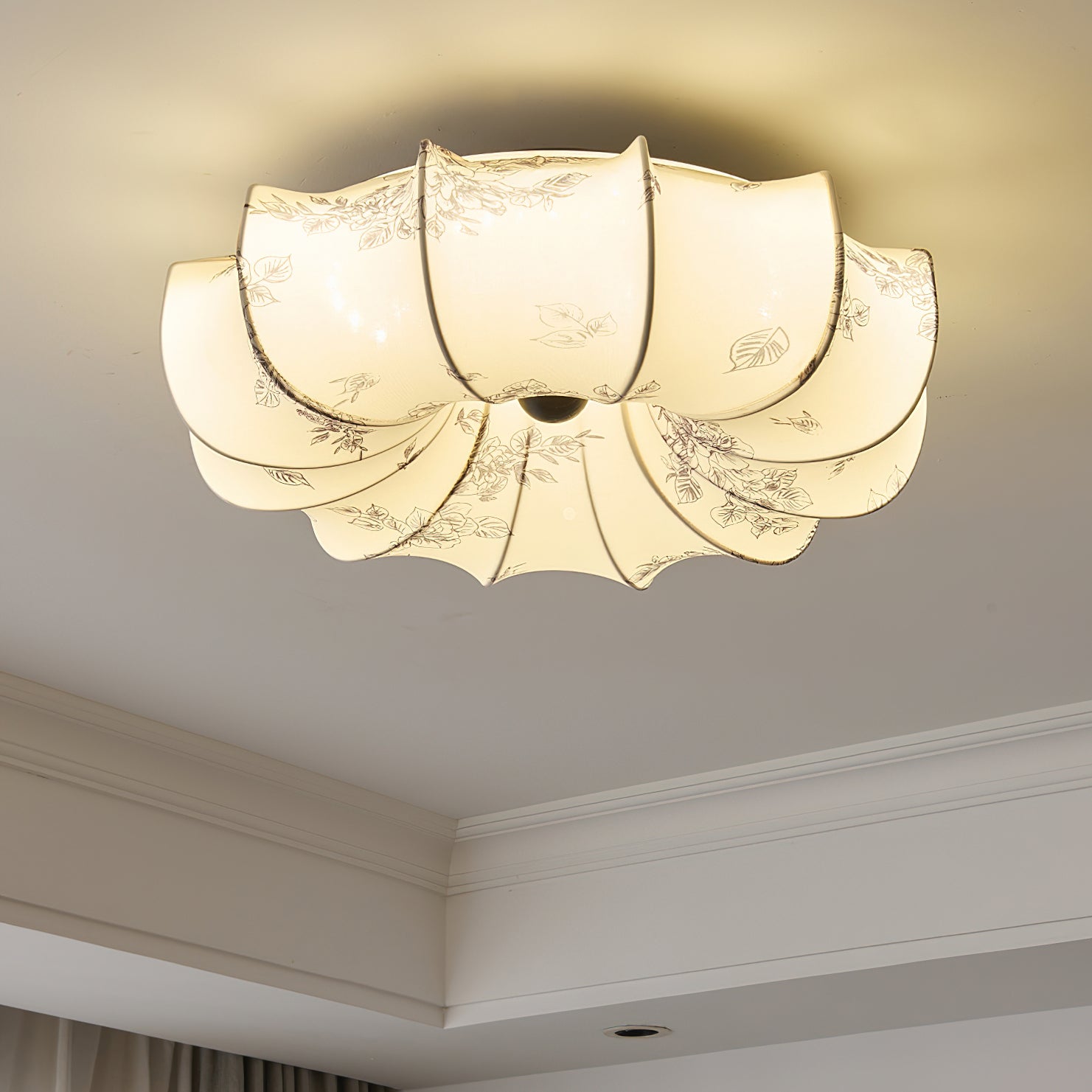 Kyneler Ceiling Light