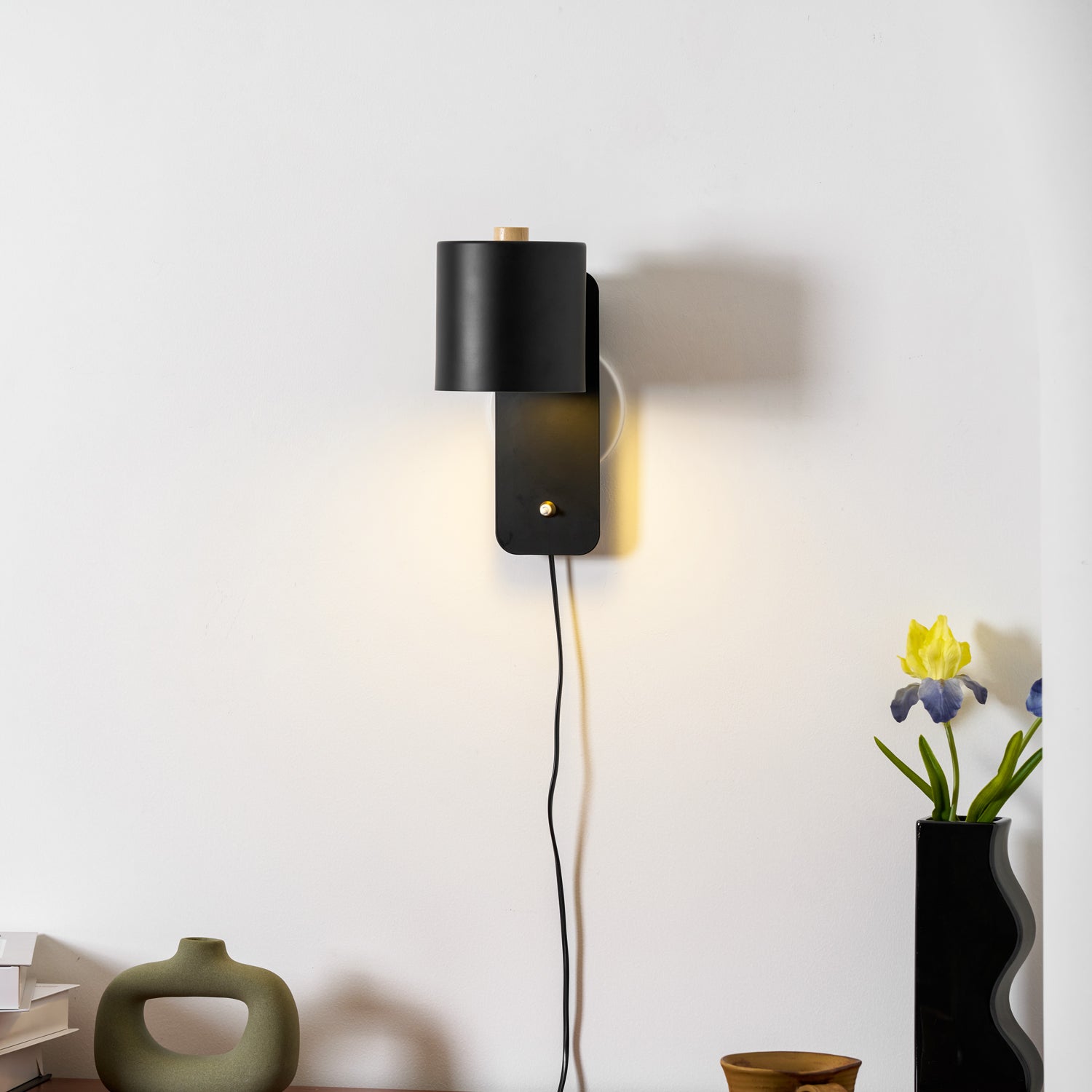 Lome Rotatable Wall Light