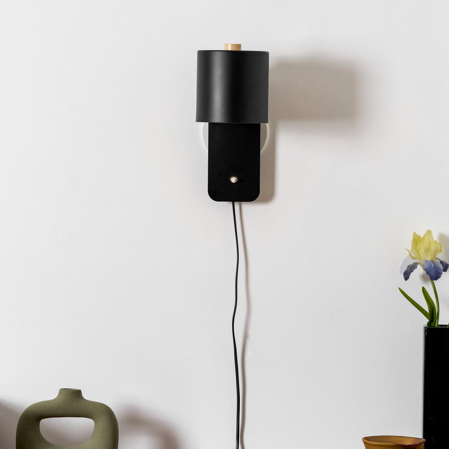 Lome Rotatable Wall Light