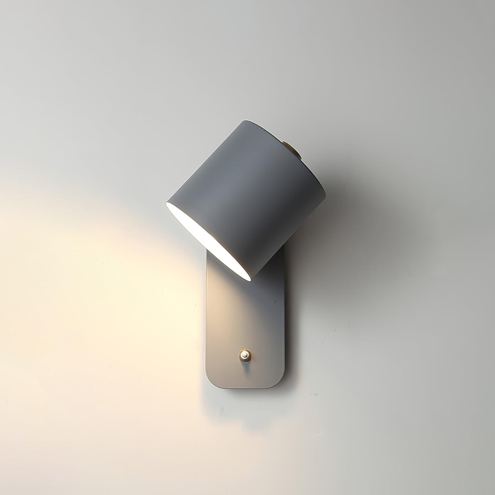 Klusy Rotatable Wall Light