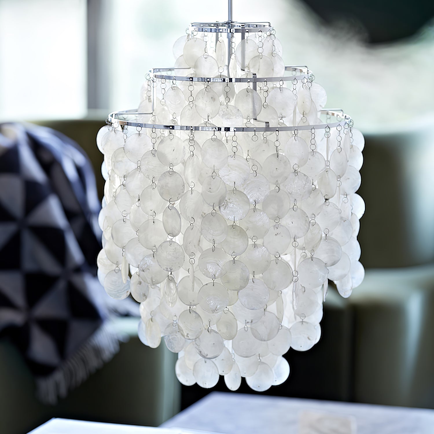 Qanserrino Chandelier