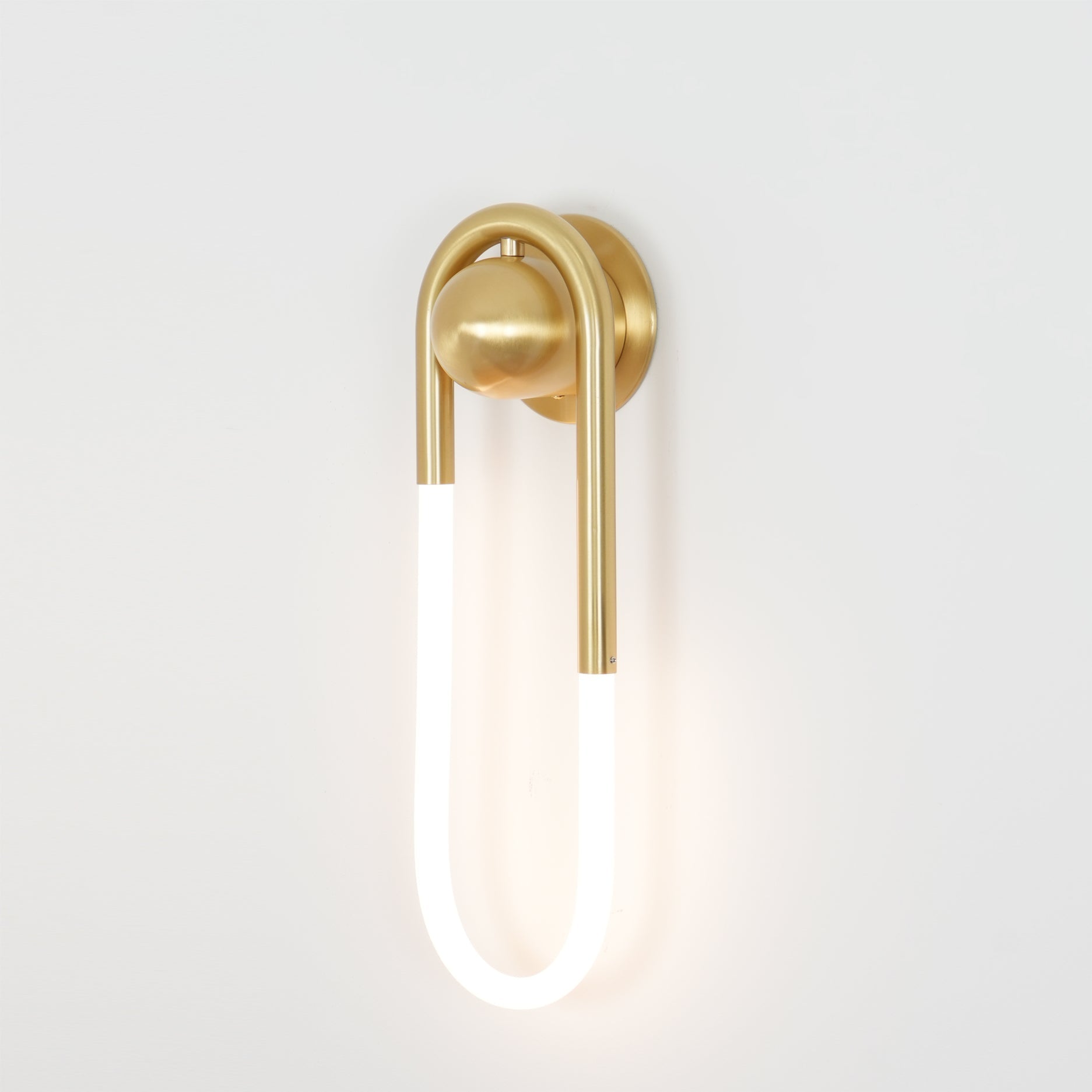 Paxanro Loop Wall Light
