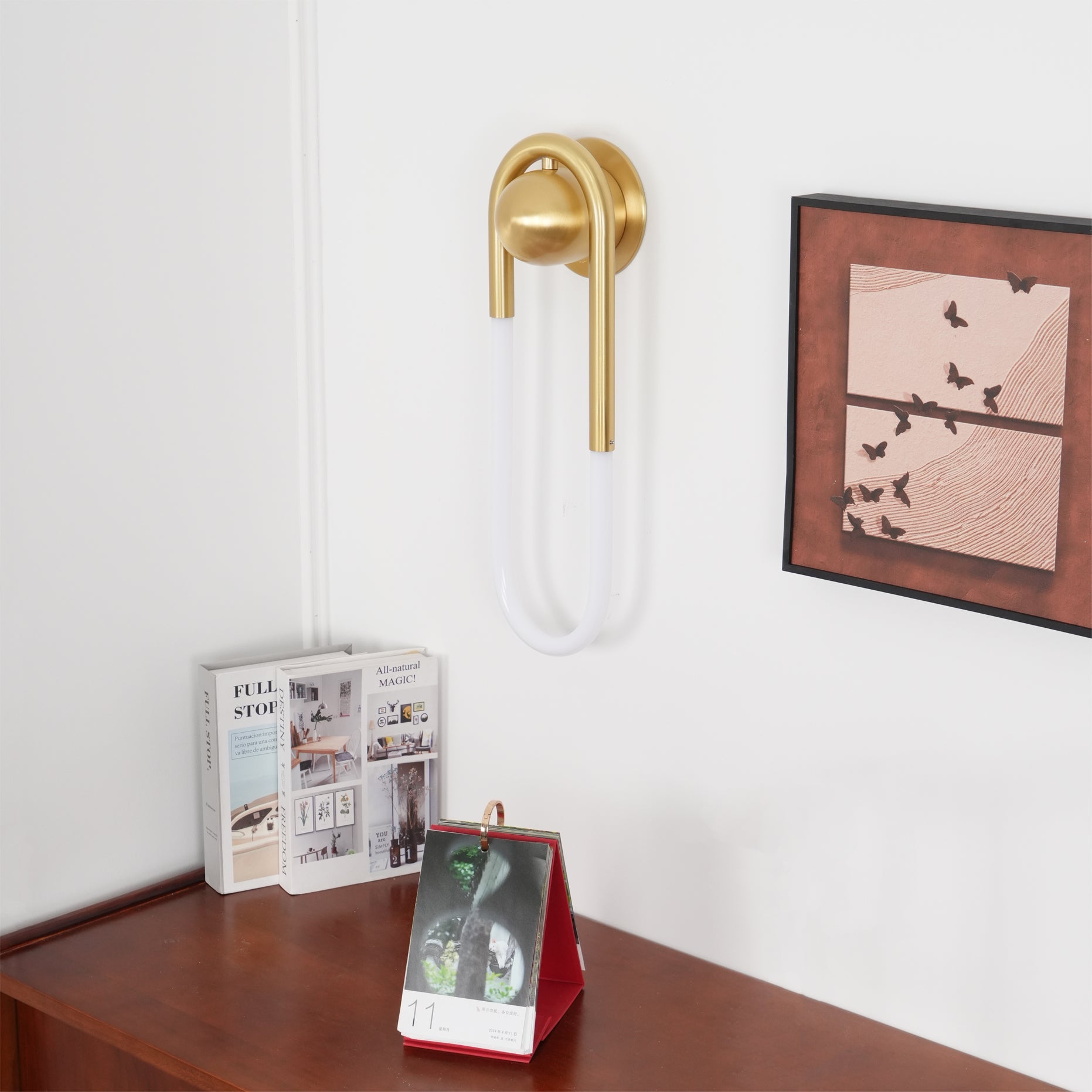 Paxanro Loop Wall Light