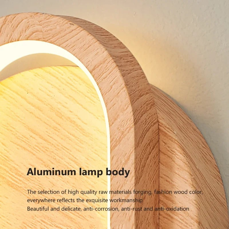Dezula Wall Light