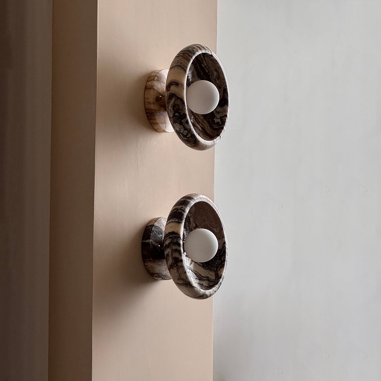 Sylvek Wall Light