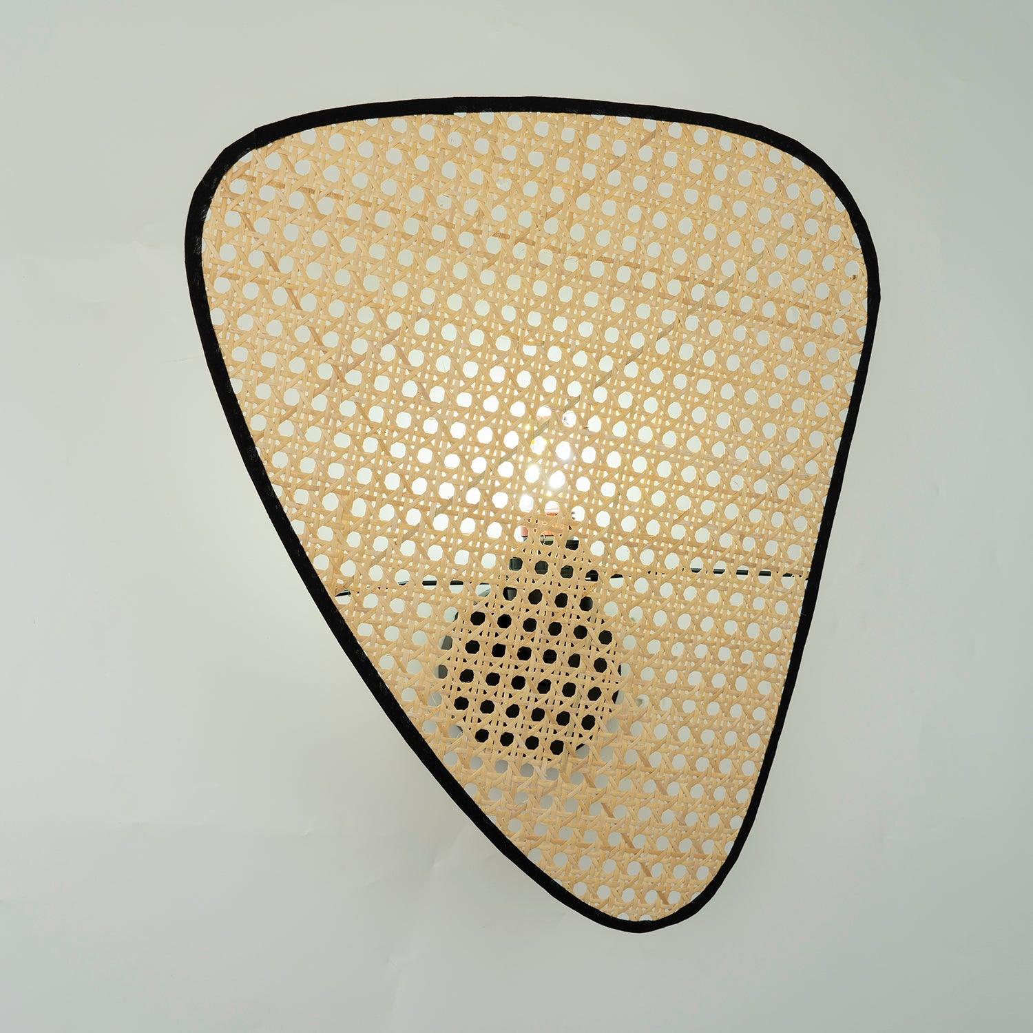 Mavina Wall Light