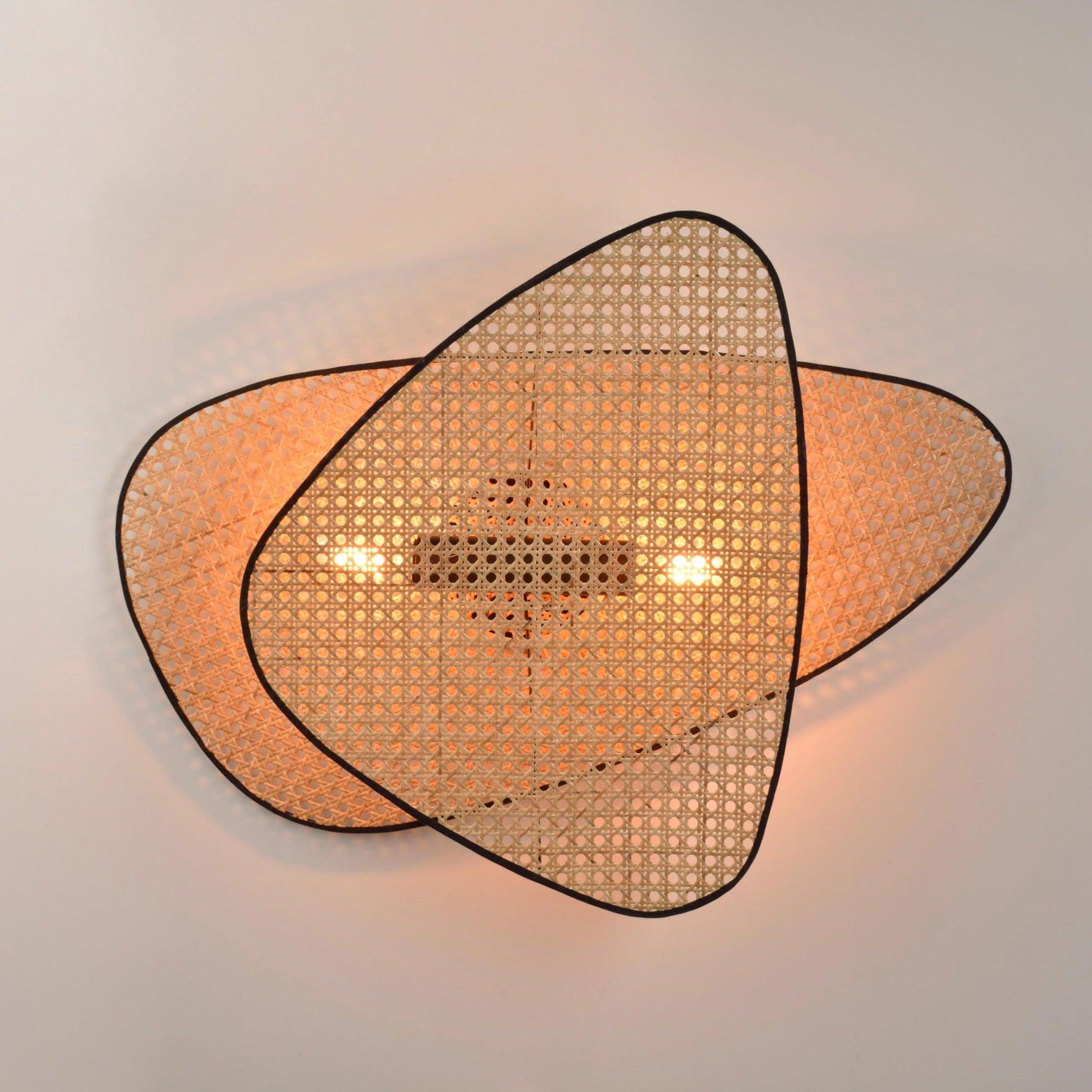 Mavina Wall Light