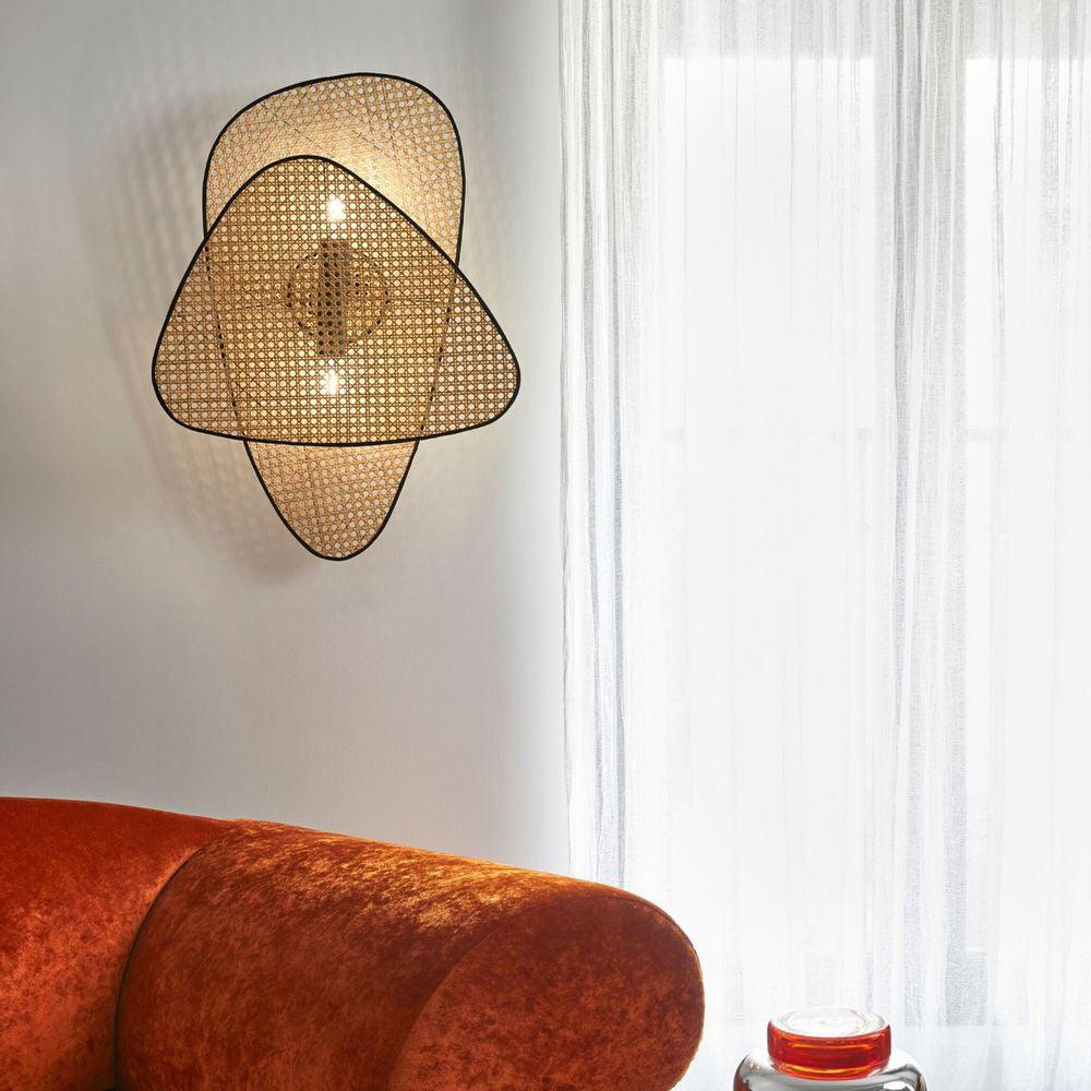 Mavina Wall Light