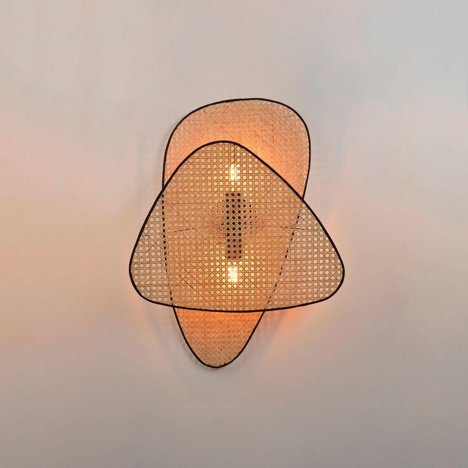 Mavina Wall Light