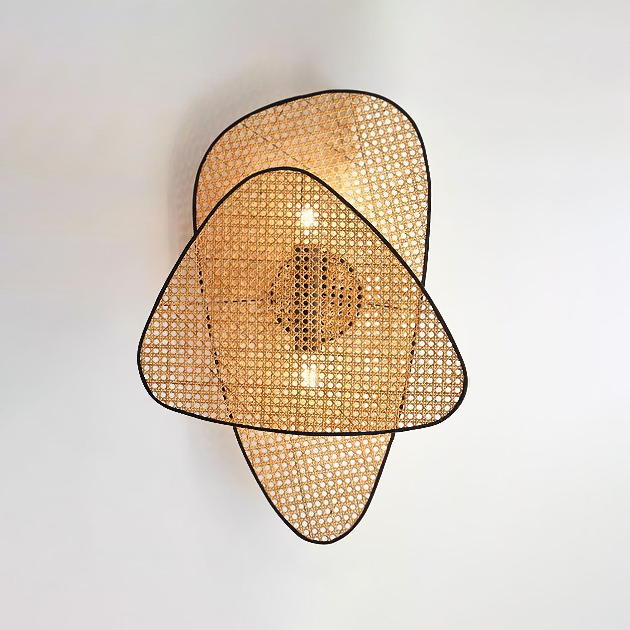 Mavina Wall Light