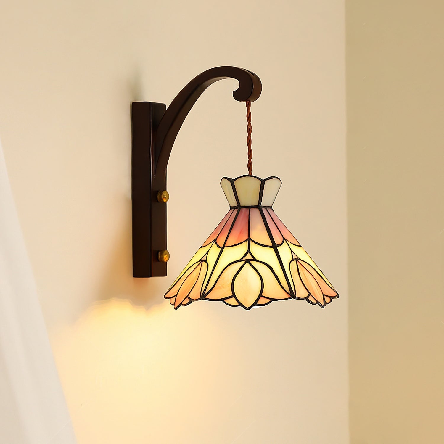 Sadena Tiffany Wall Light