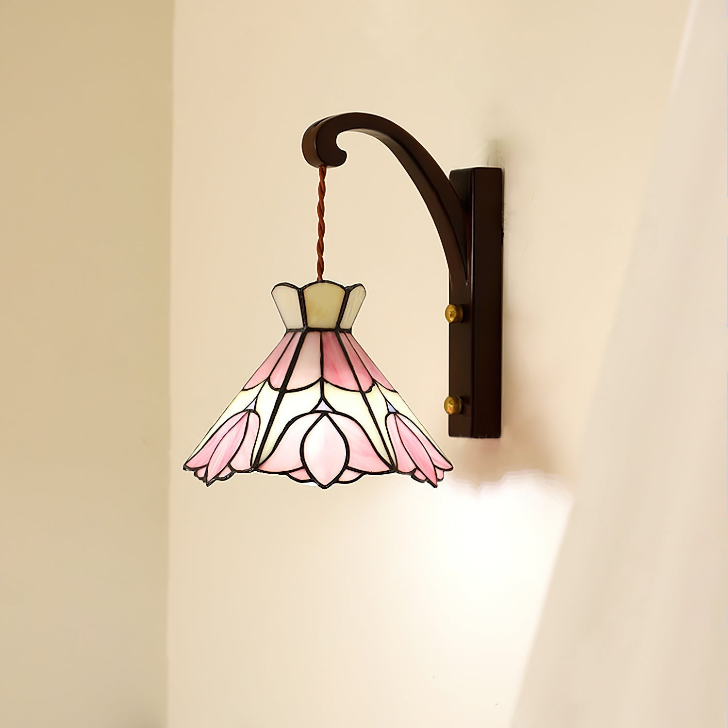 Sadena Tiffany Wall Light