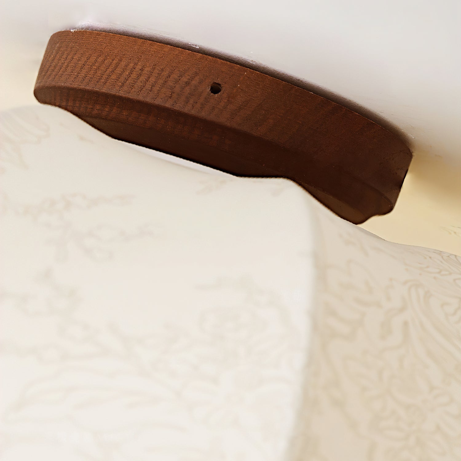 Serica Ceiling Light