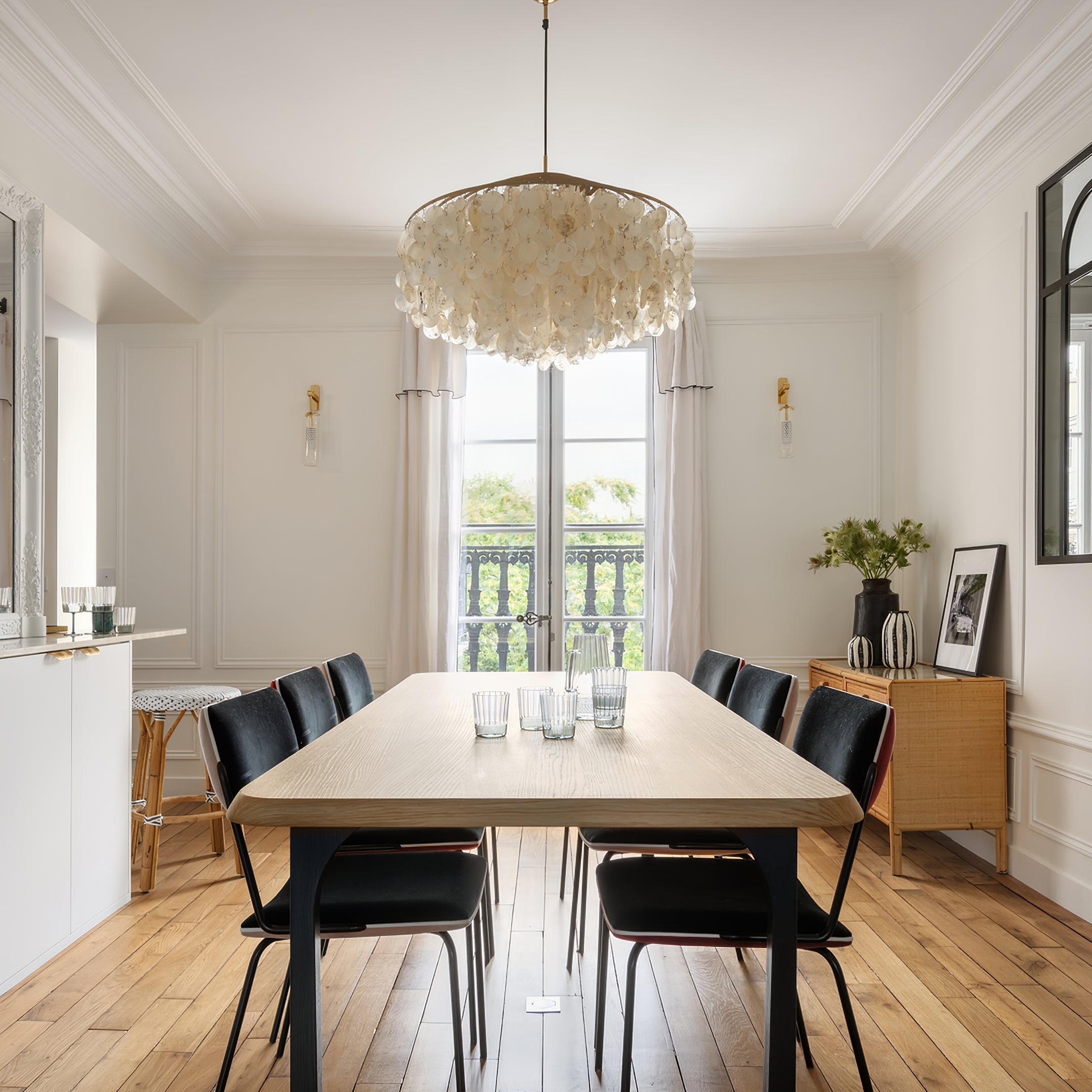 Qanserrino Chandelier
