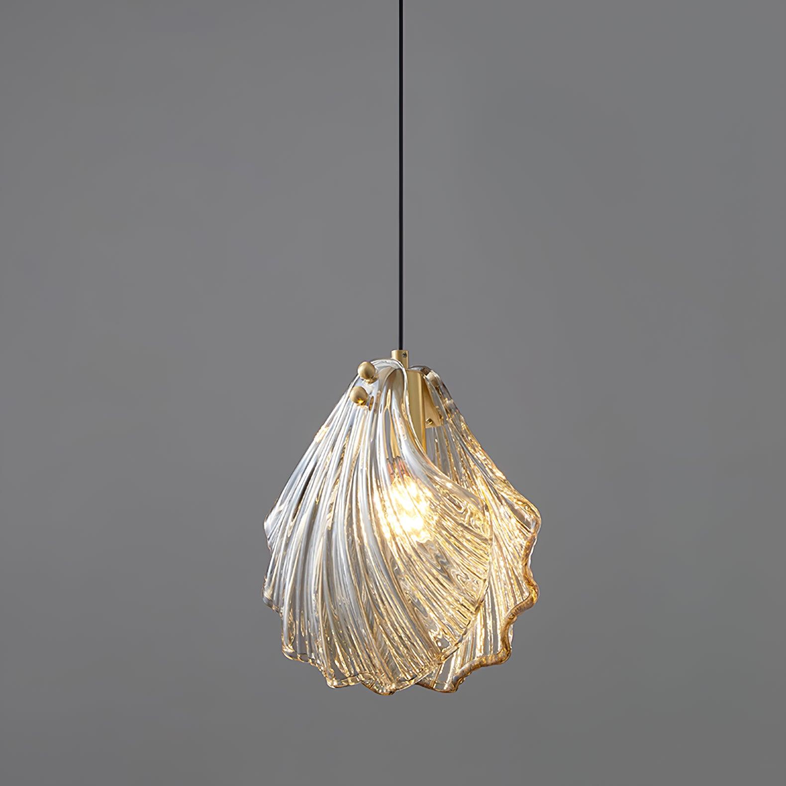 Nalina Shell-Shaped Pendant Light