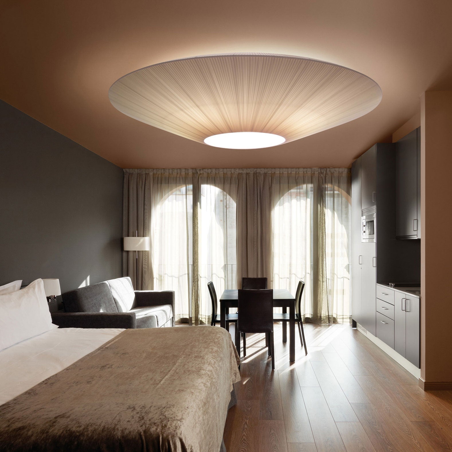 Quini Layered Ceiling Light