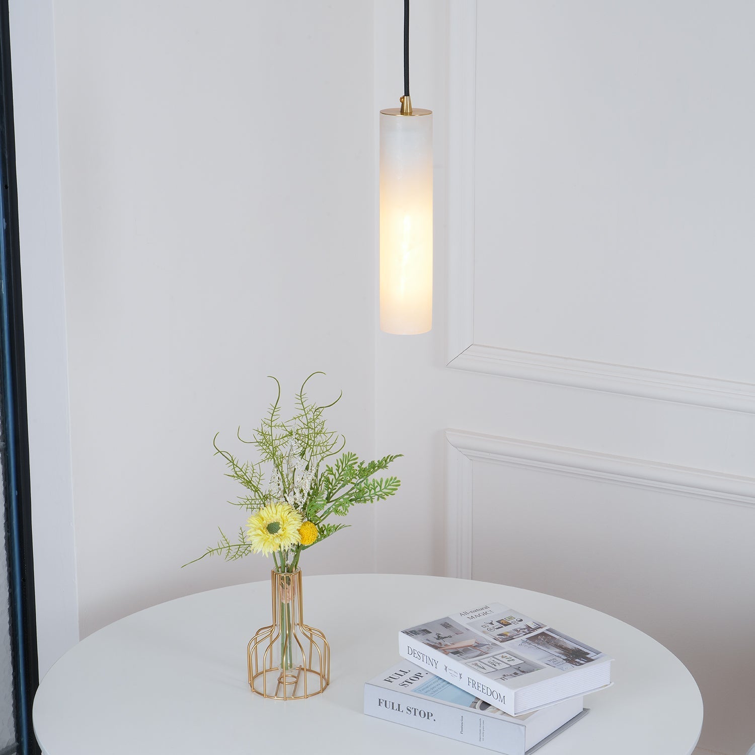 Virello Alabaster Pendant Light