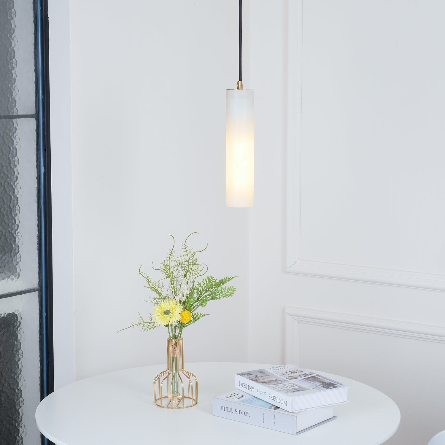 Virello Alabaster Pendant Light