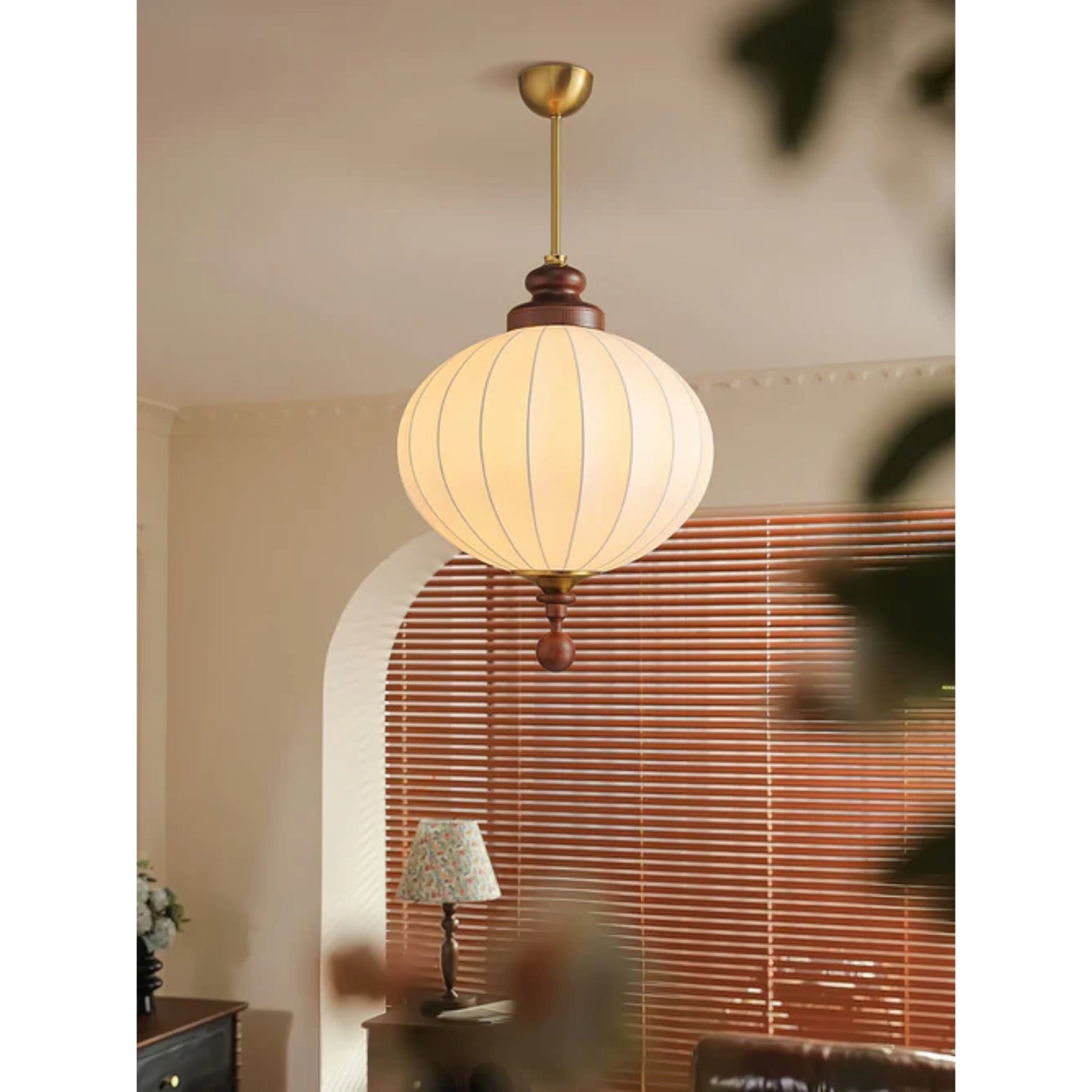 Miscane Pendant Light