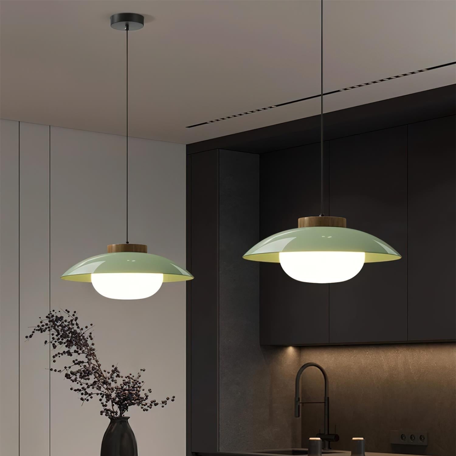 Kanser Pendant Light