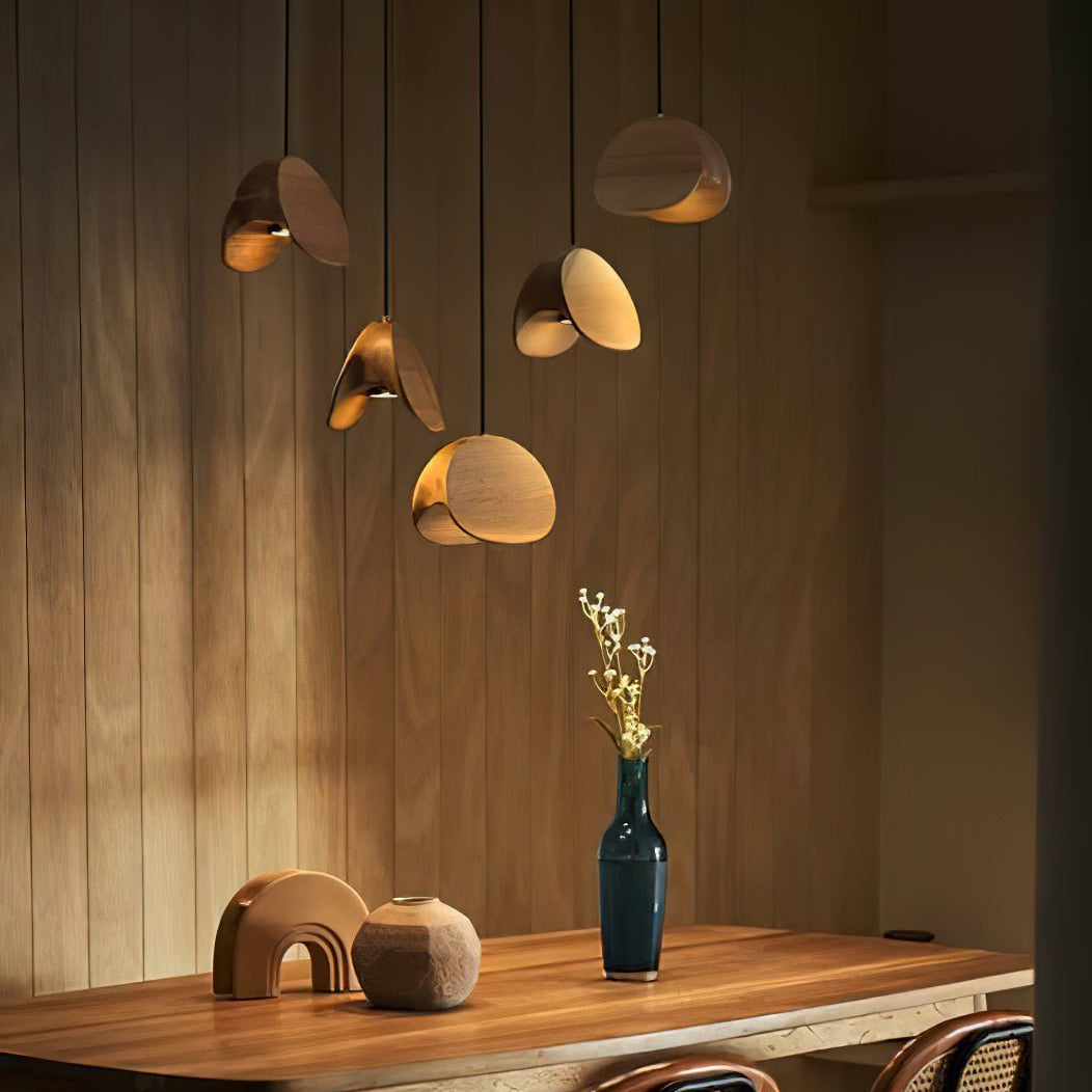 Sayuan Pendant Light