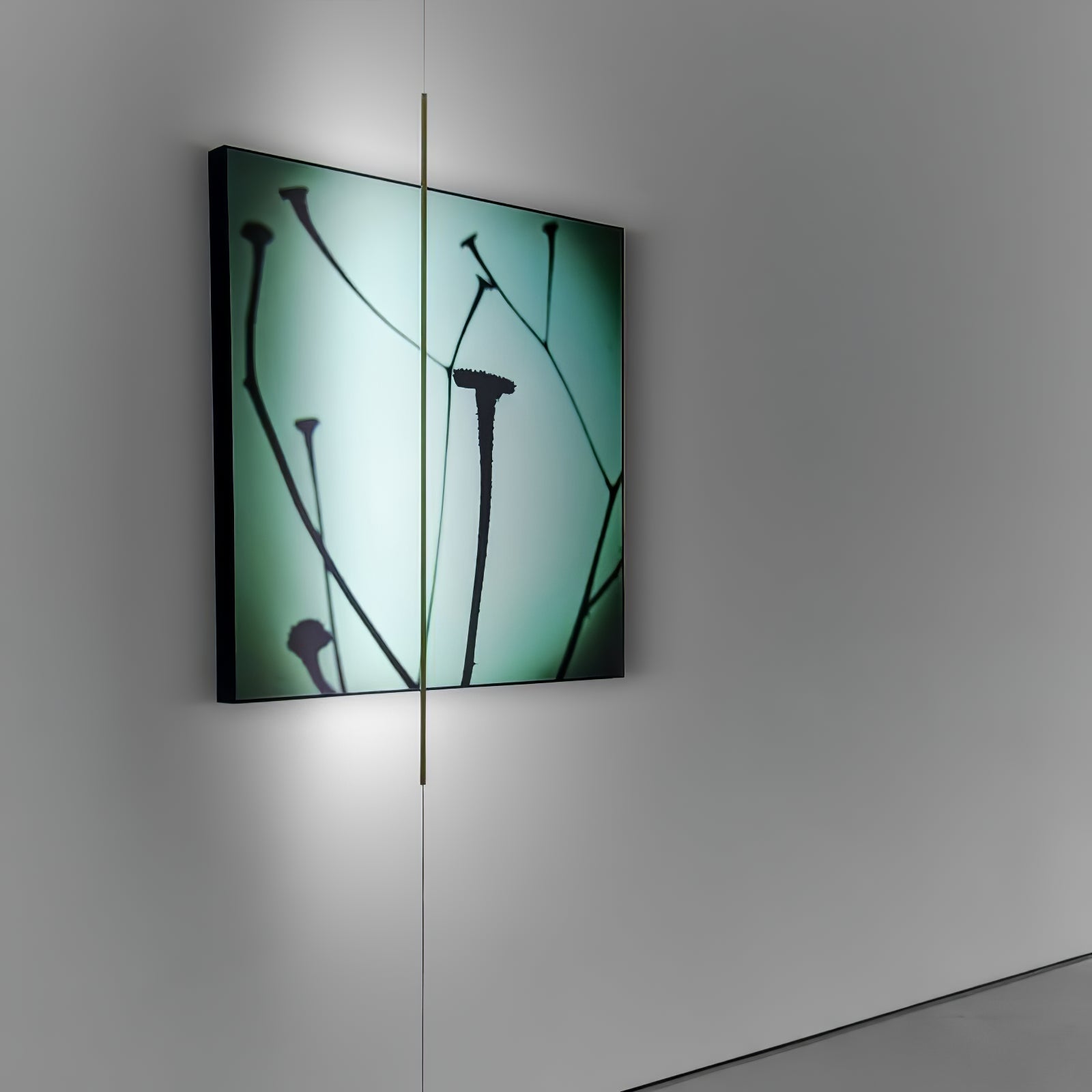Tolvero Floor to Ceiling Light