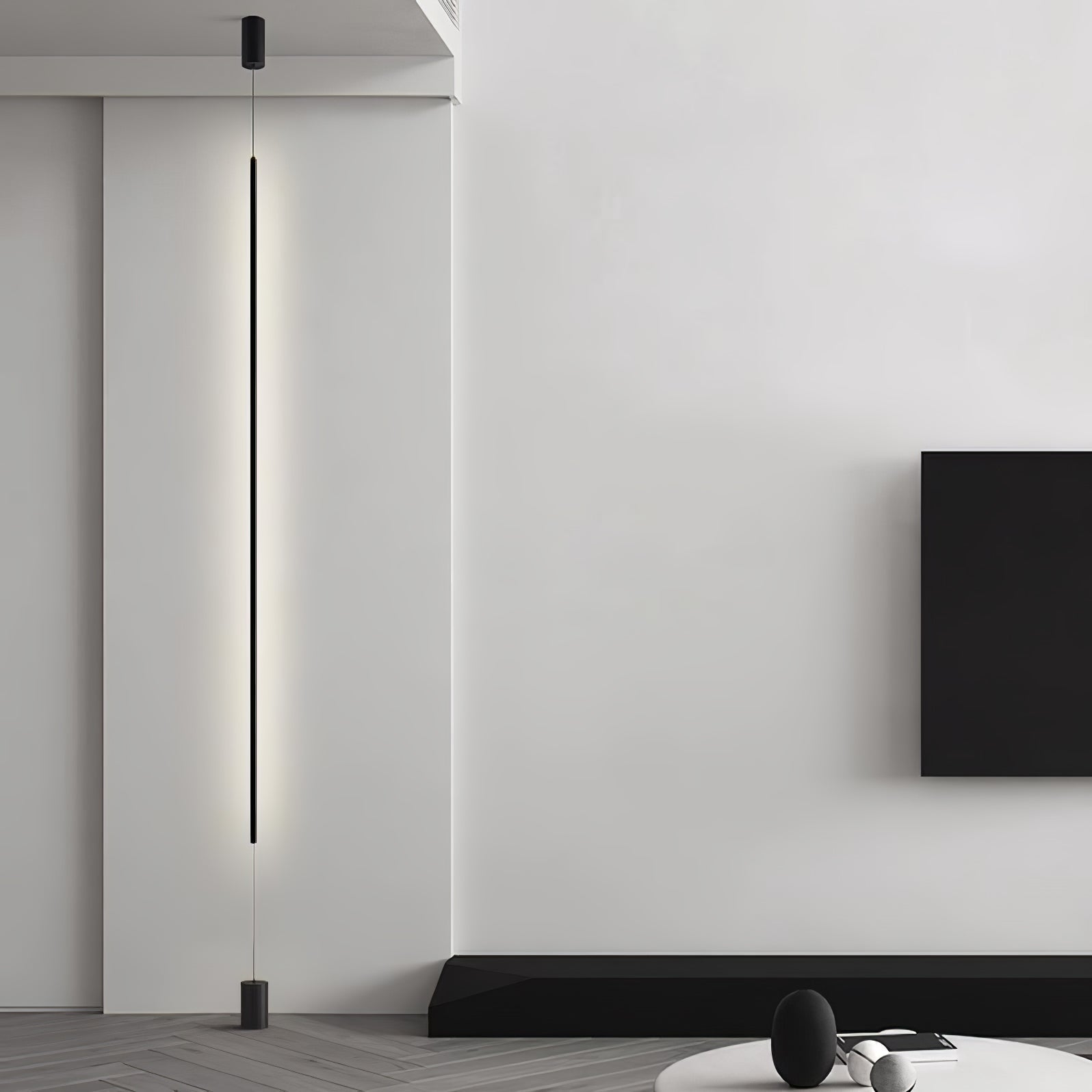 Tolvero Floor to Ceiling Light