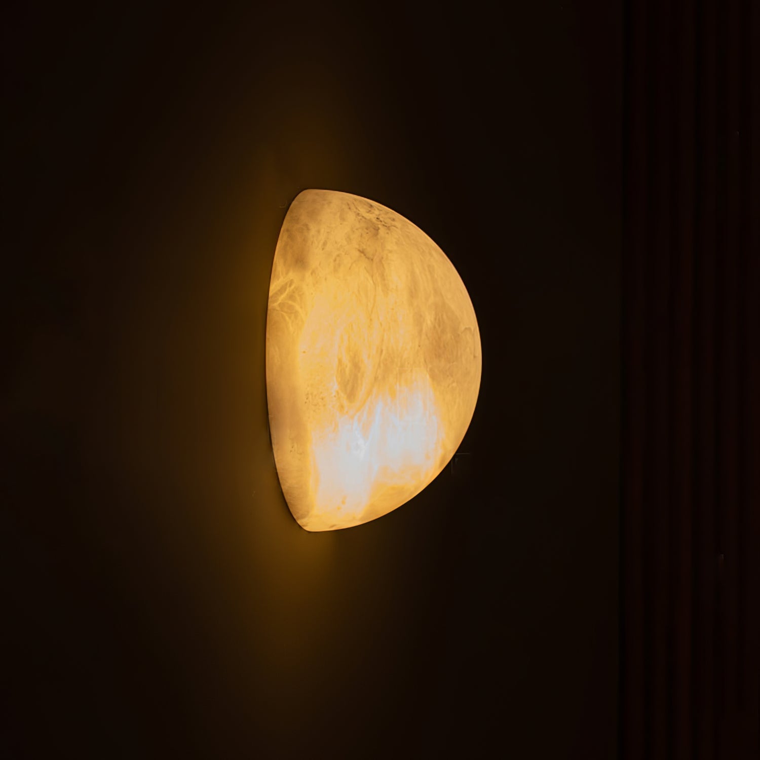 Clobe Alabaster Wall Light